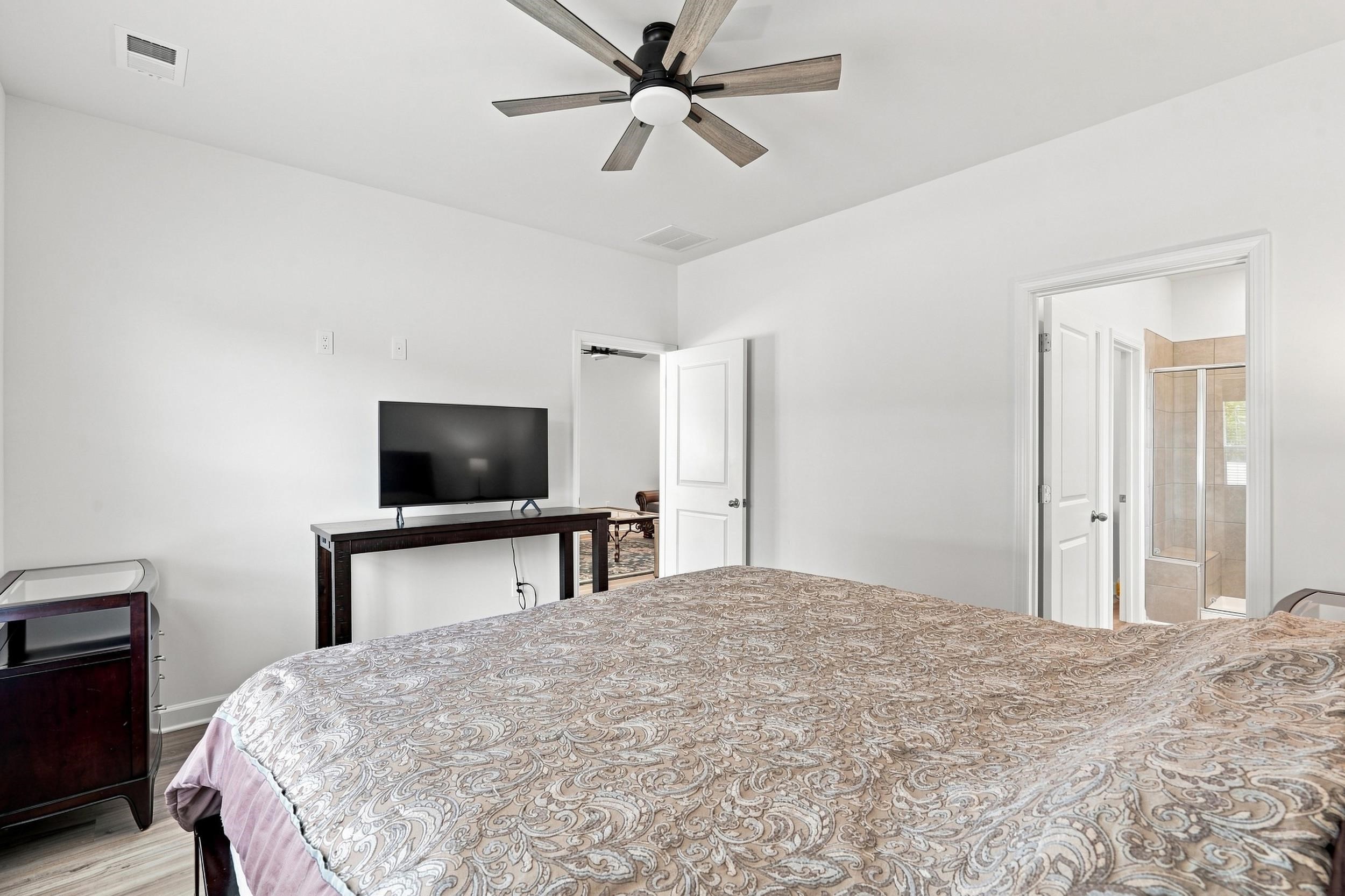 1105 Lauryn Oak Loop Property Photo 11