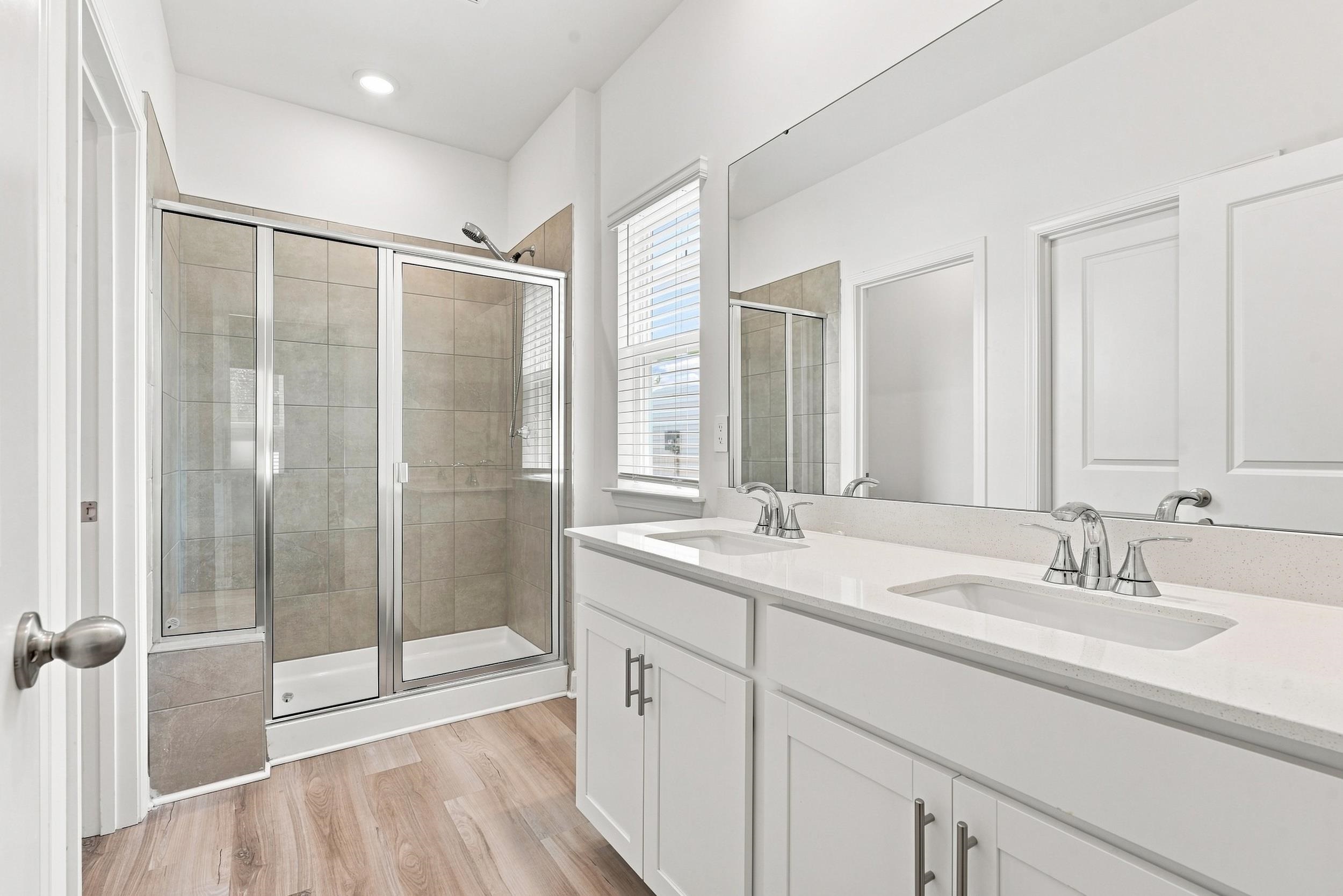 1105 Lauryn Oak Loop Property Photo 12