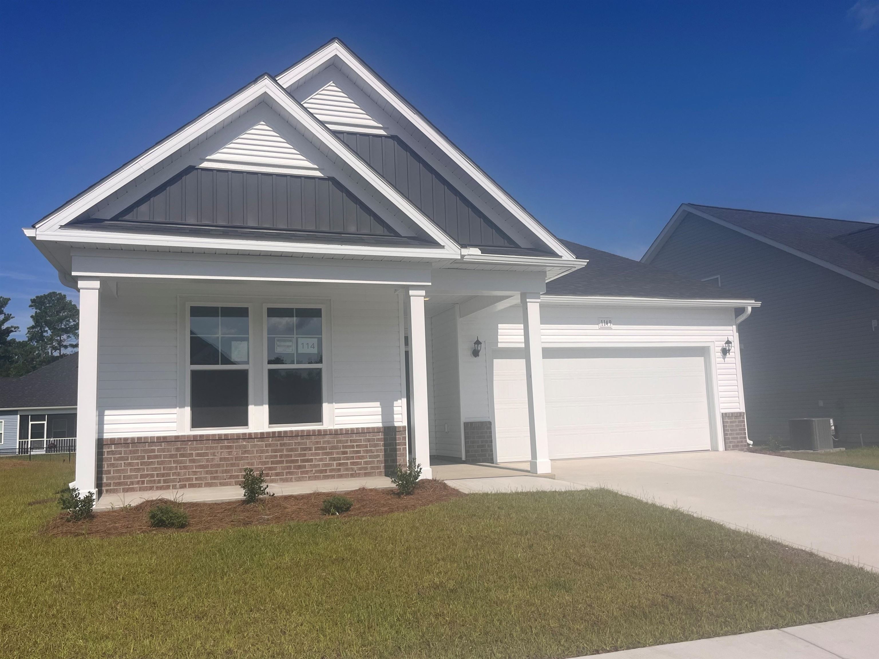 1100 NW Rosefield Way Property Photo 1