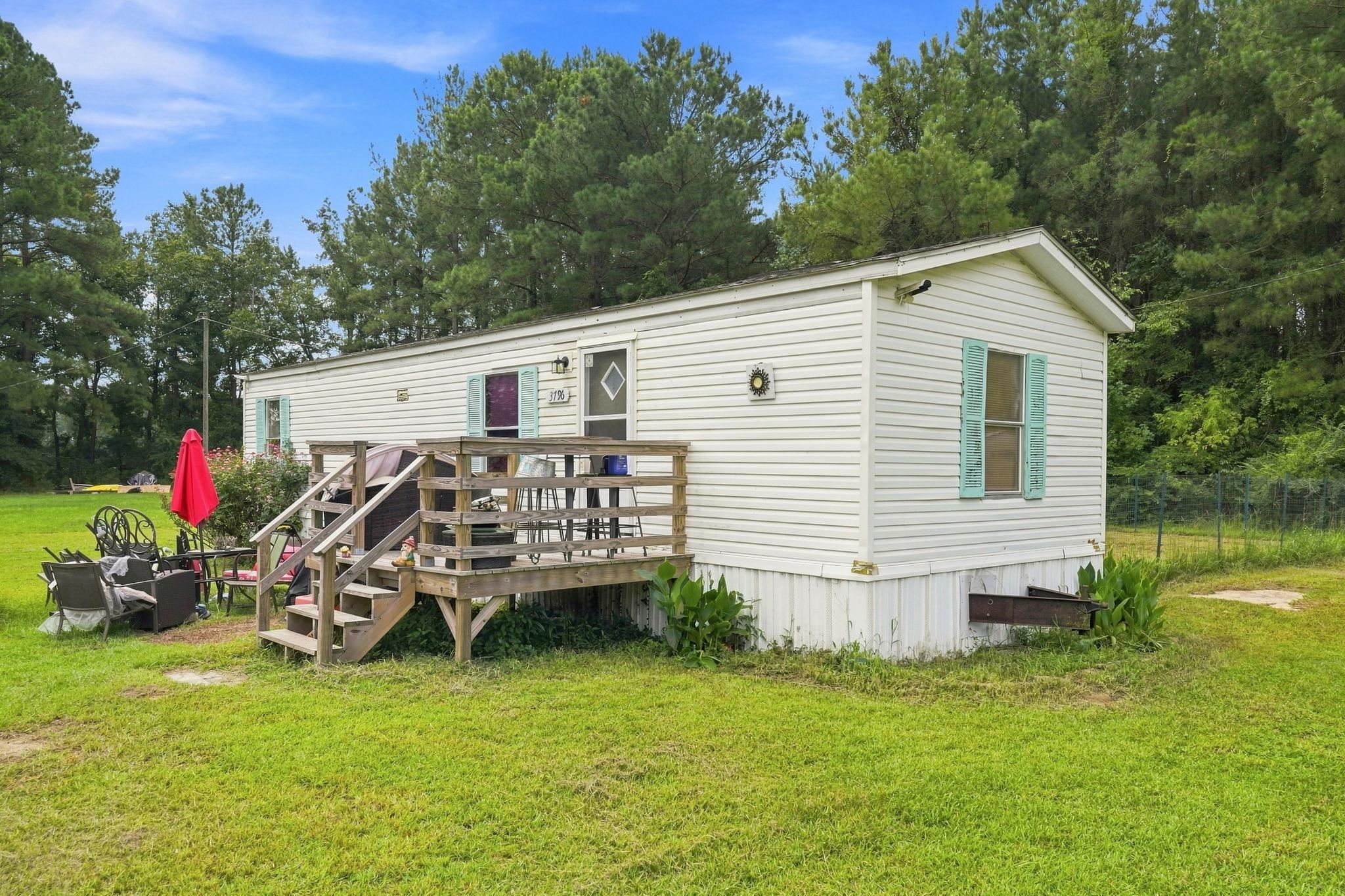 3796 Old Reaves Ferry Rd. Property Photo 1