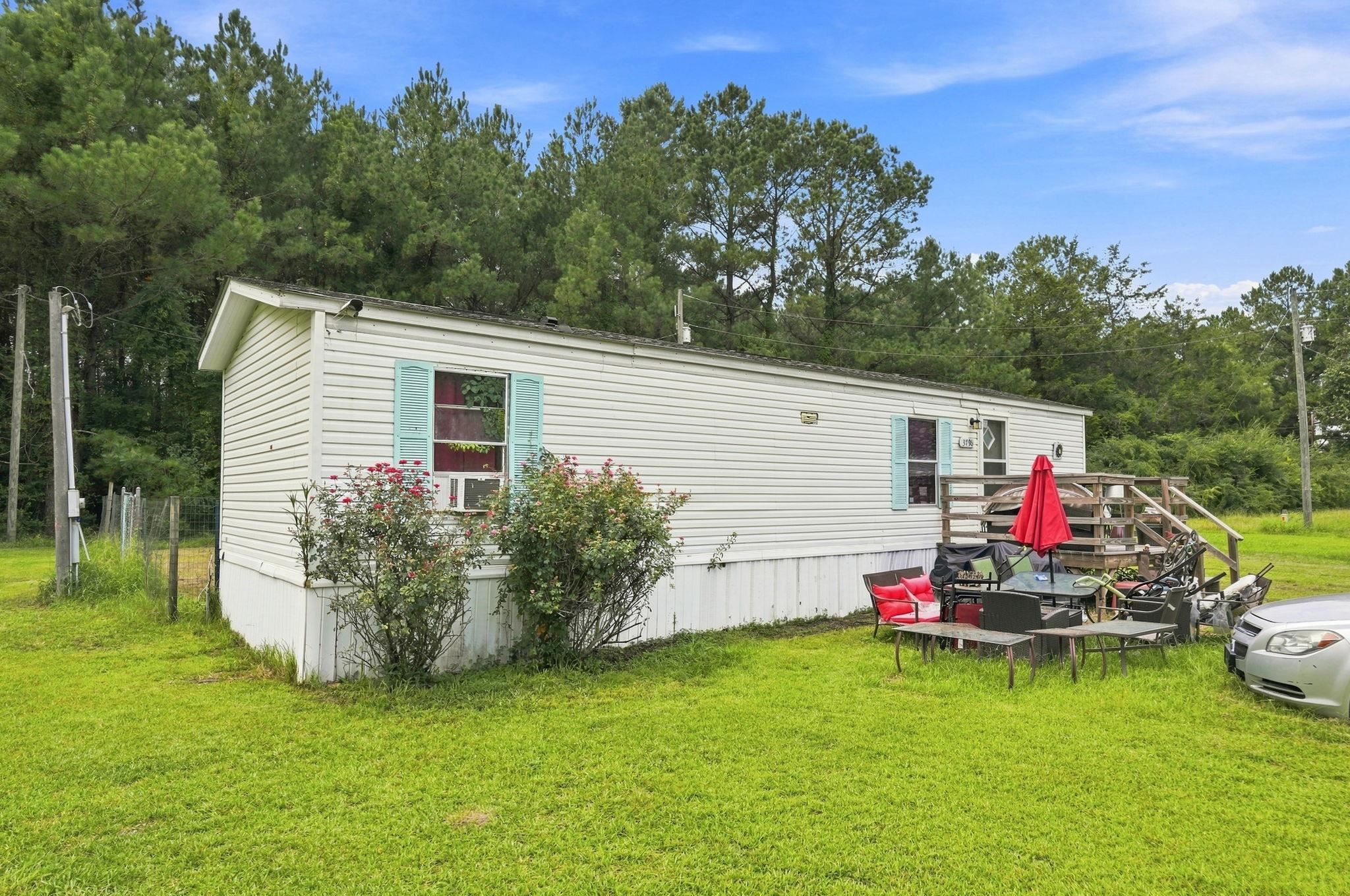 3796 Old Reaves Ferry Rd. Property Photo 2