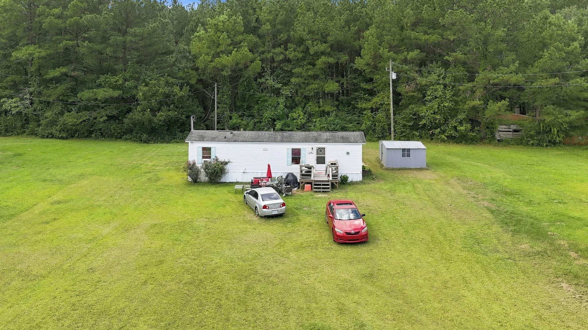 3796 Old Reaves Ferry Rd. Property Photo 3