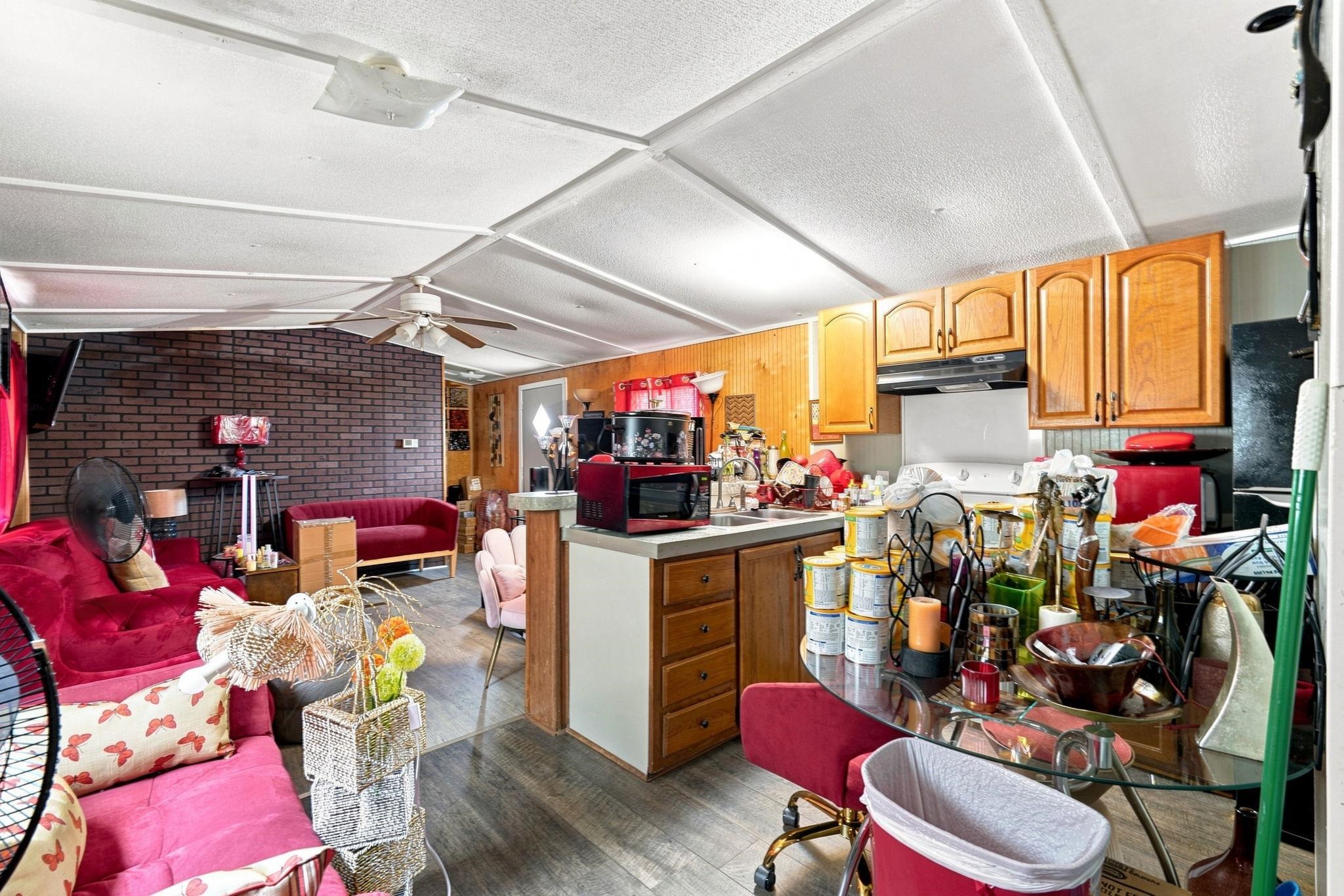 3796 Old Reaves Ferry Rd. Property Photo 10