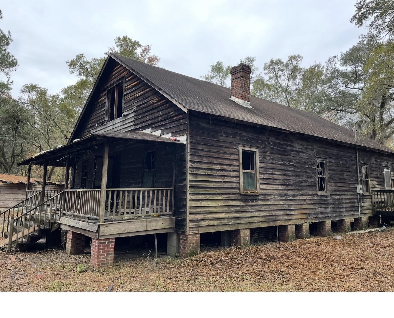 1605 Weldon Ln. Property Photo 1