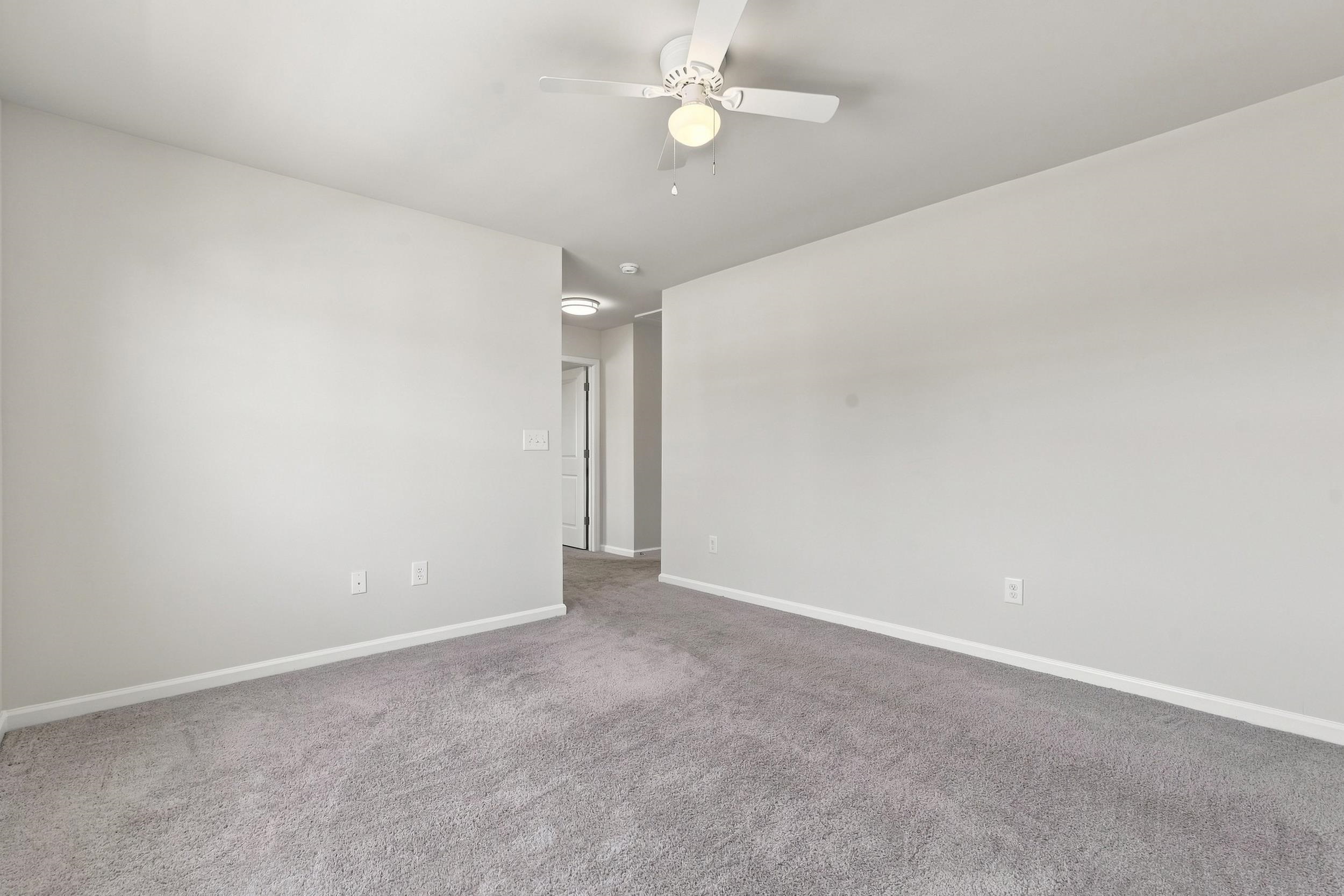 924 St. Albans Loop Property Photo 32