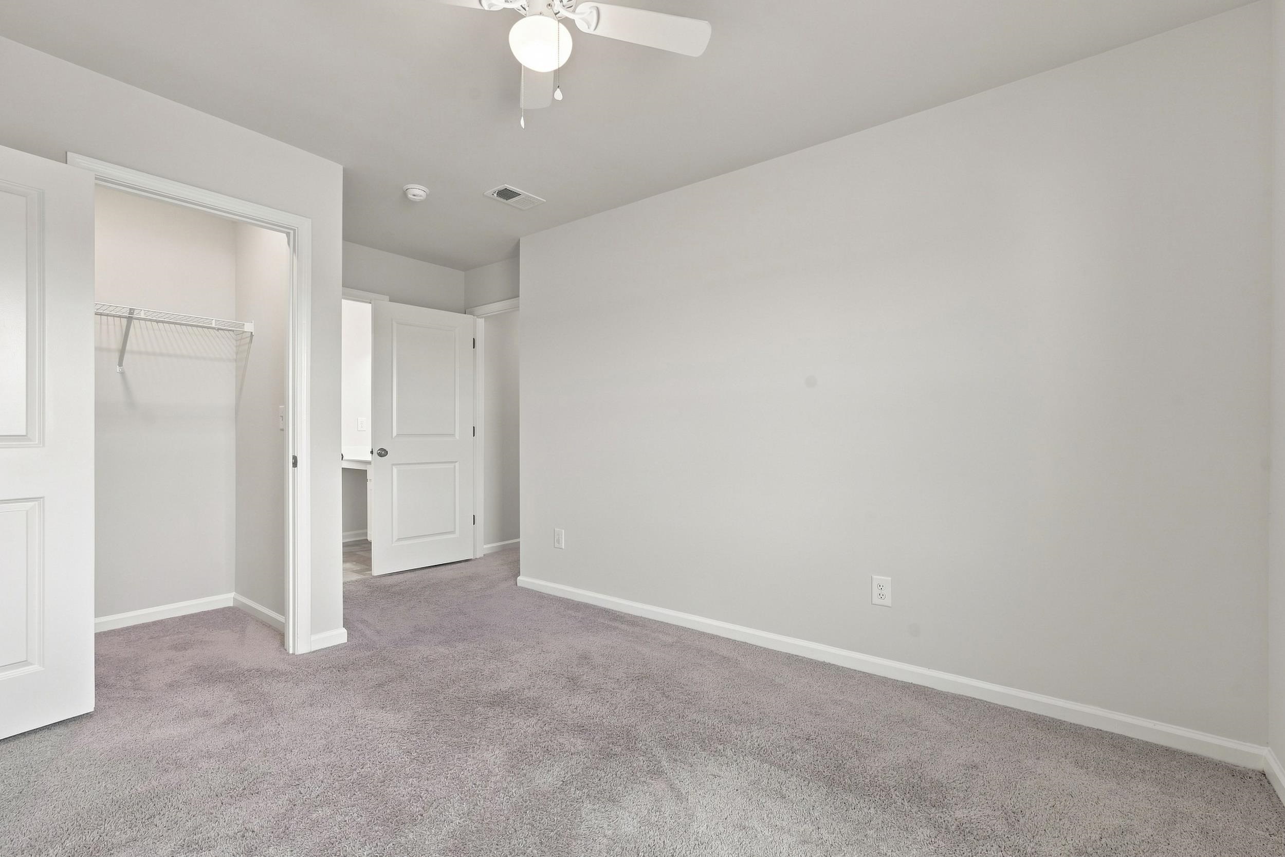 924 St. Albans Loop Property Photo 38