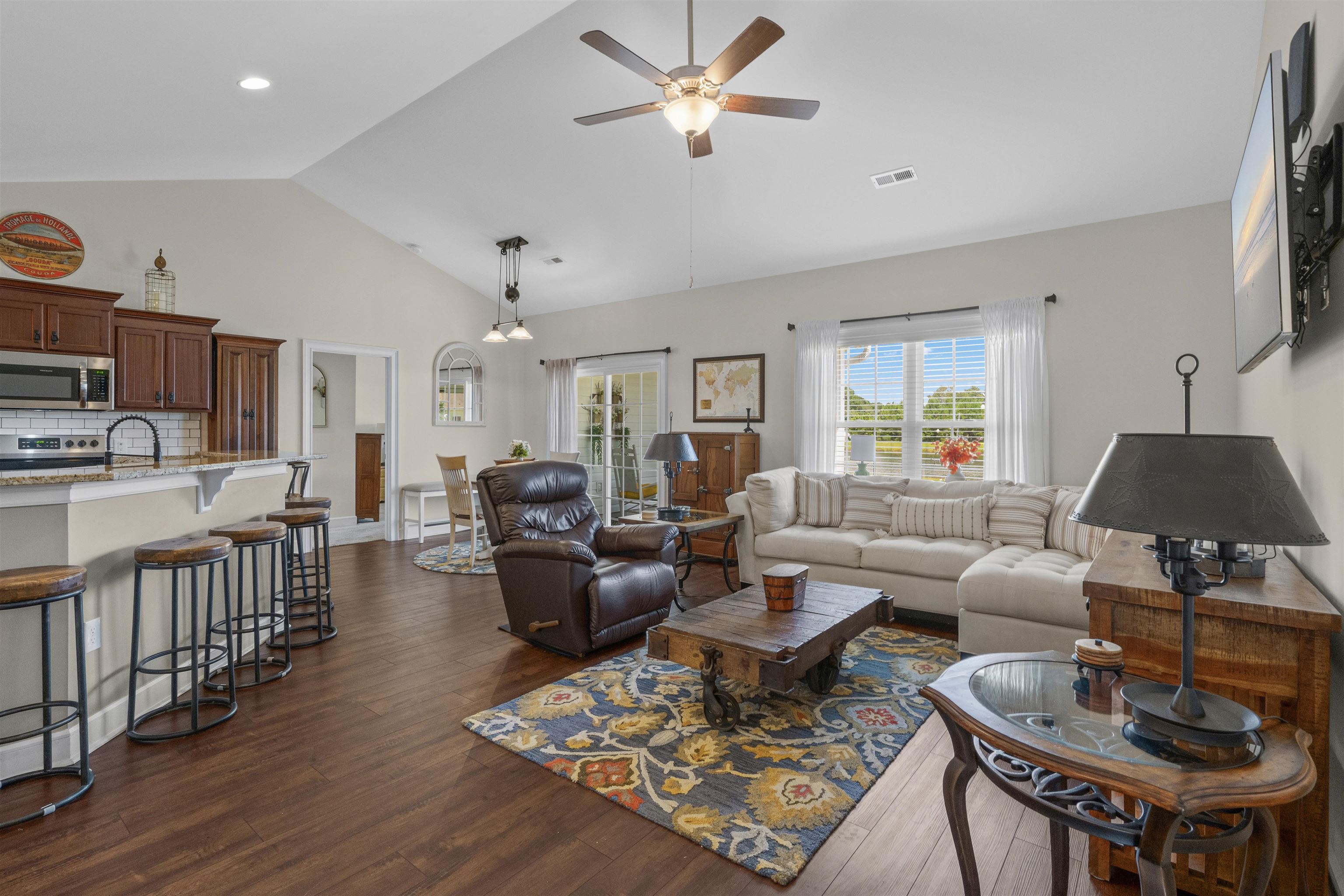 673 Heartwood Dr. Property Photo 10