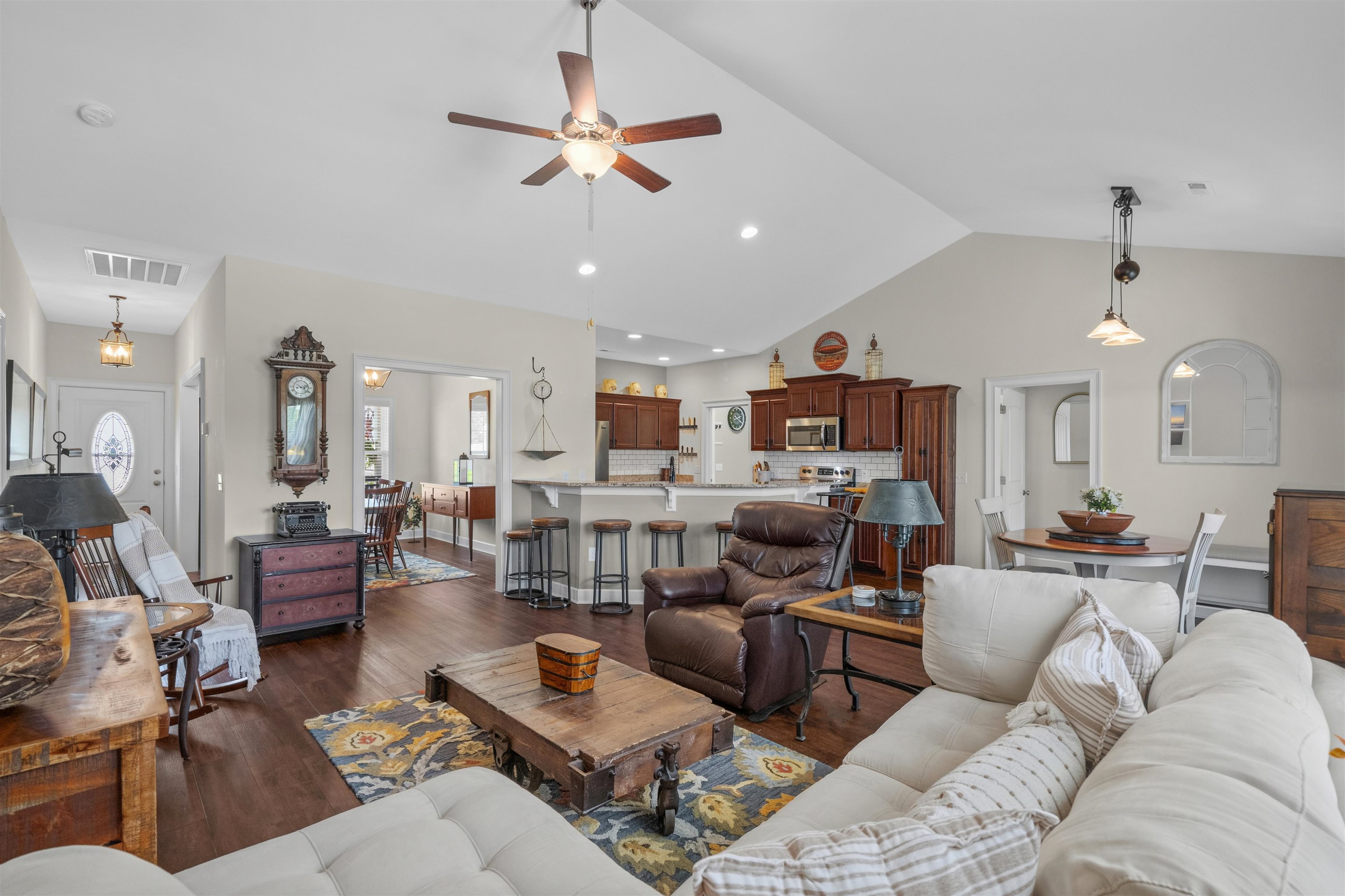 673 Heartwood Dr. Property Photo 12