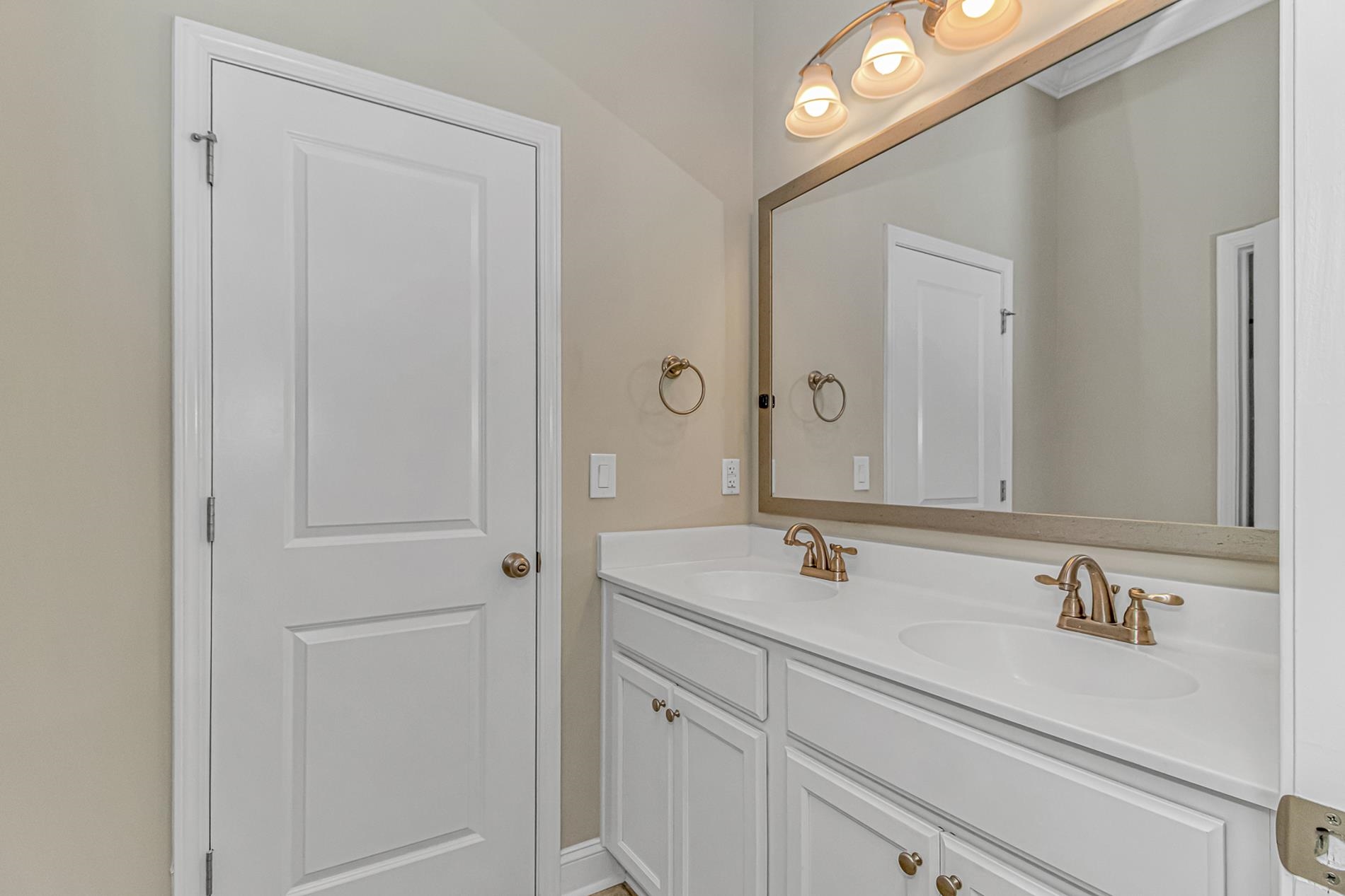 6129 Chadderton Circle Property Photo 23