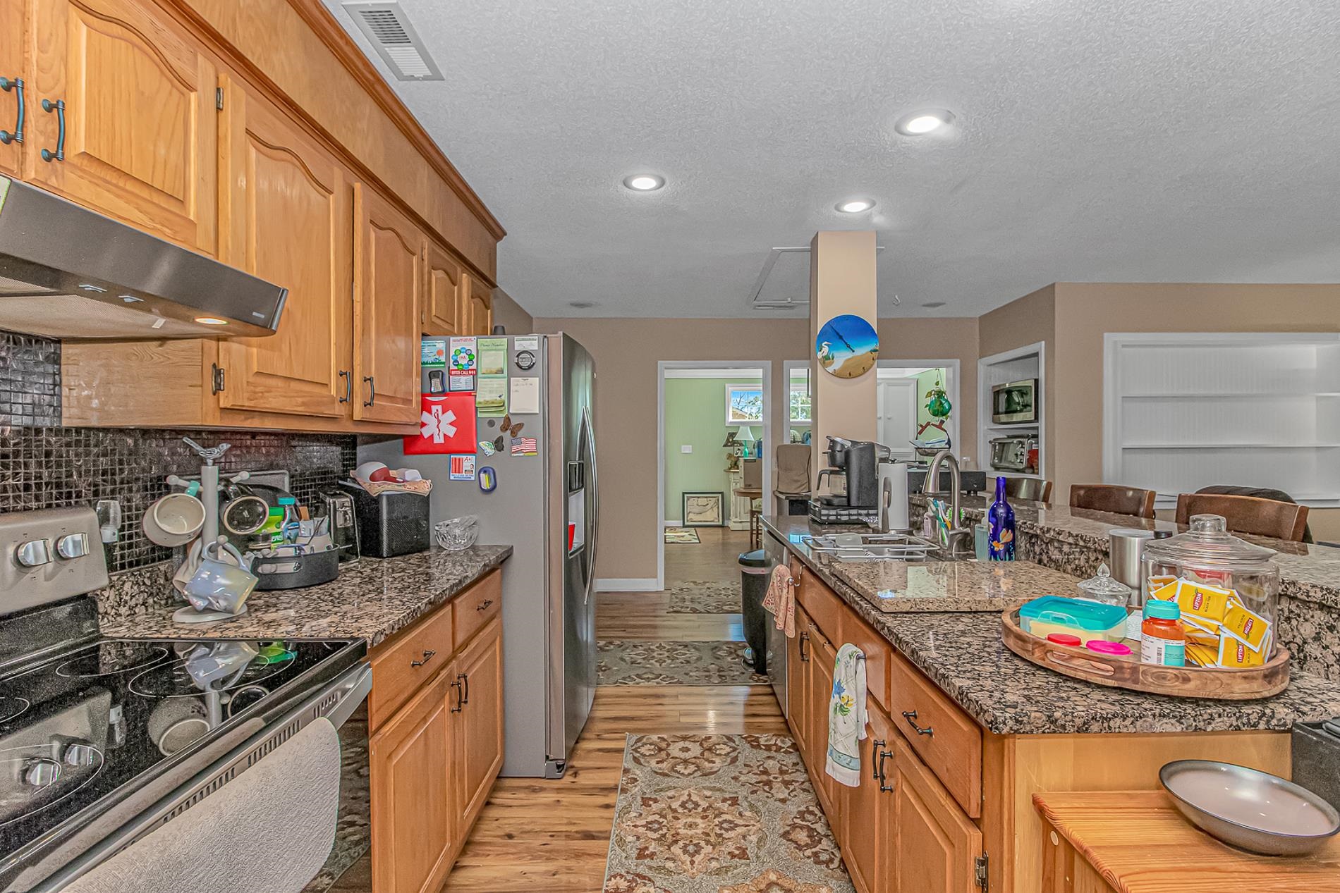 2104 Adams Circle Property Photo 4