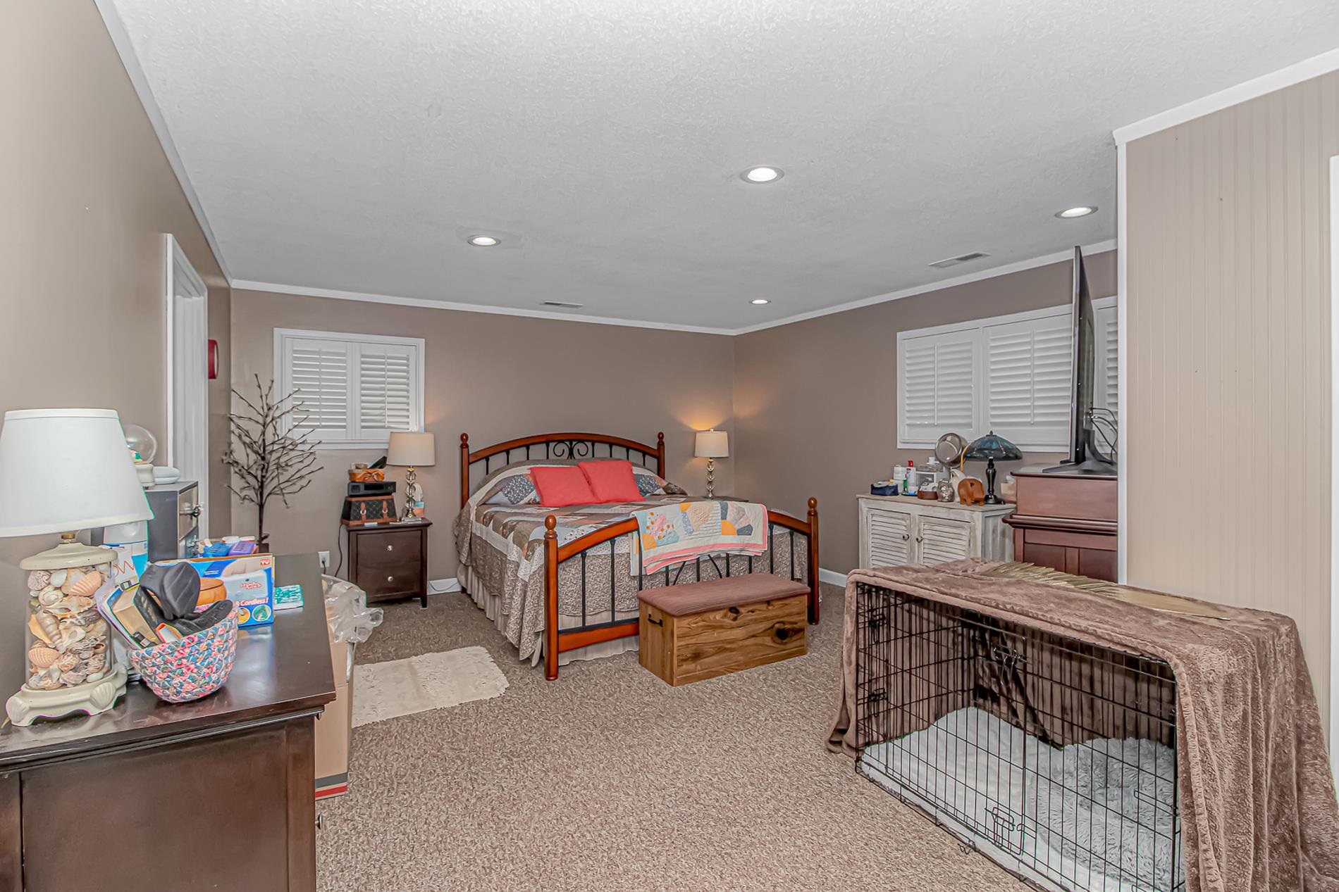 2104 Adams Circle Property Photo 14