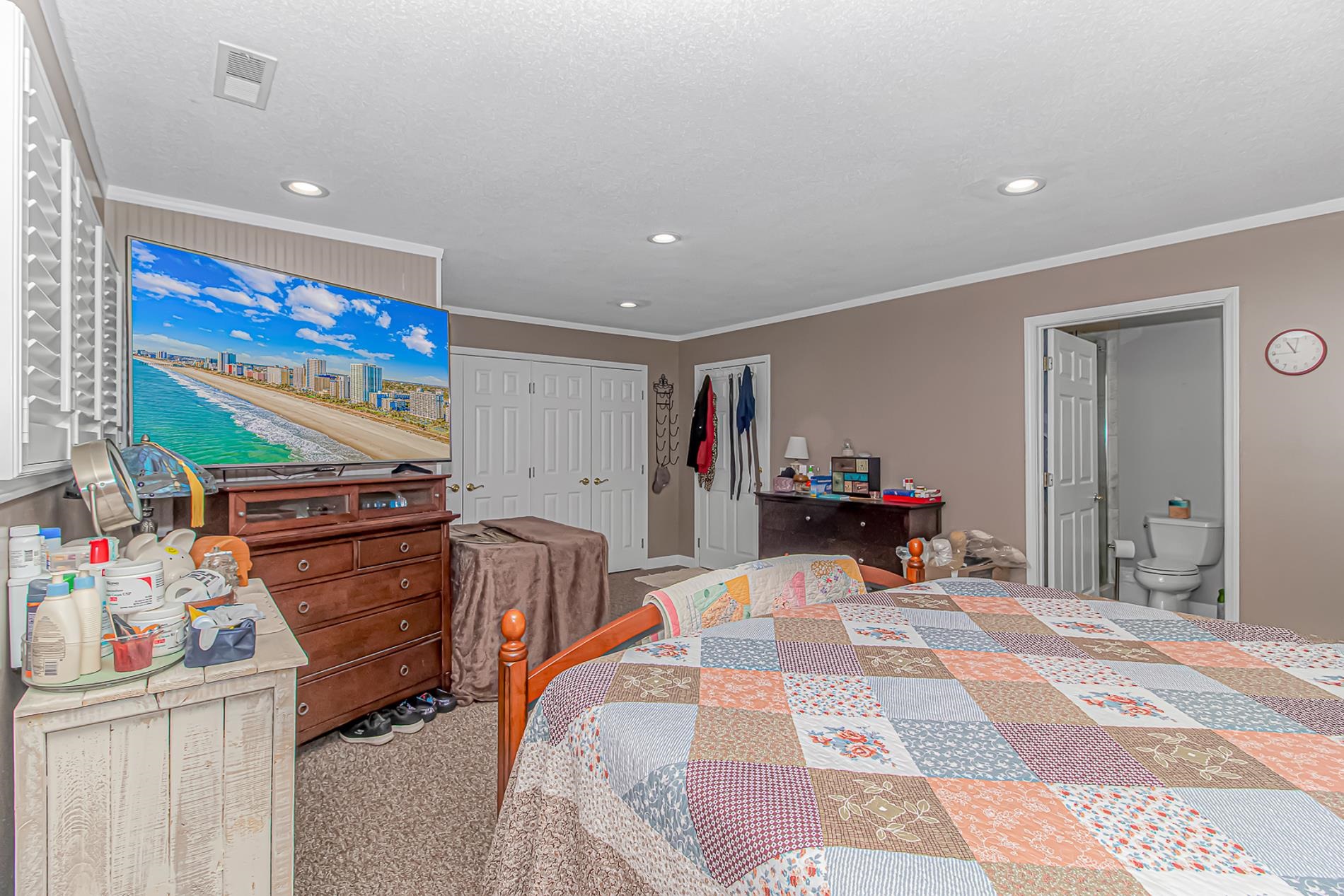 2104 Adams Circle Property Photo 15