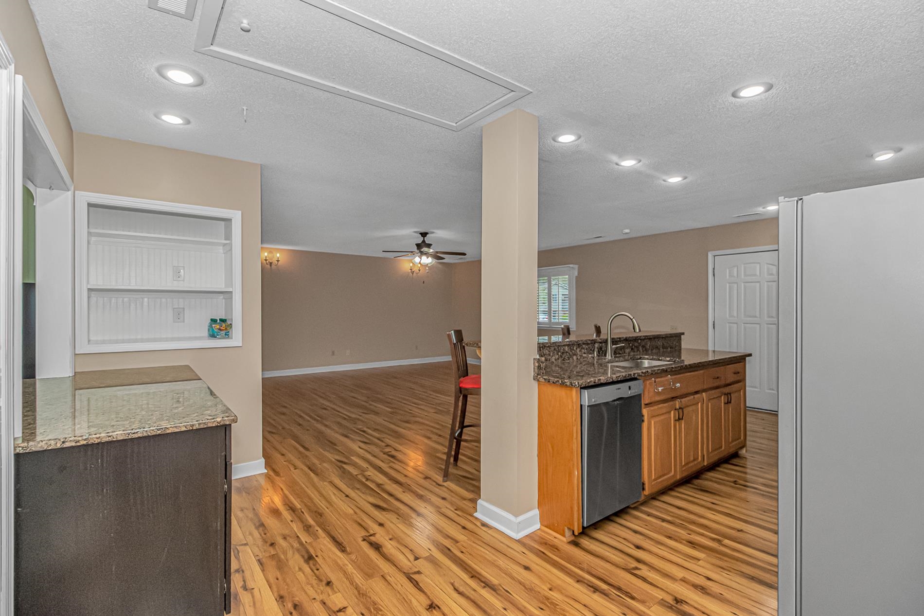2104 Adams Circle Property Photo 37