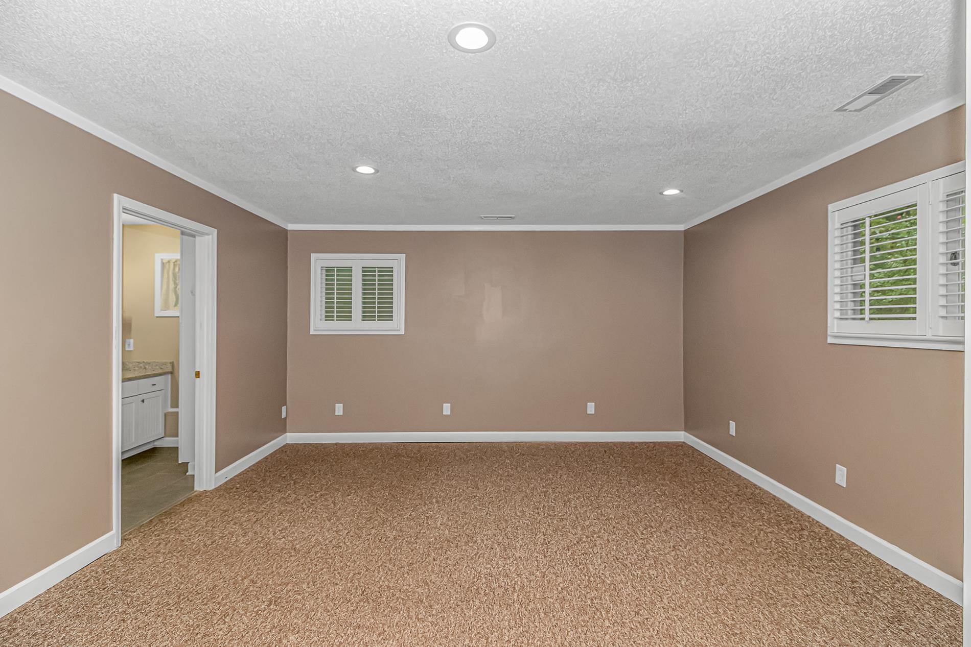2104 Adams Circle Property Photo 48
