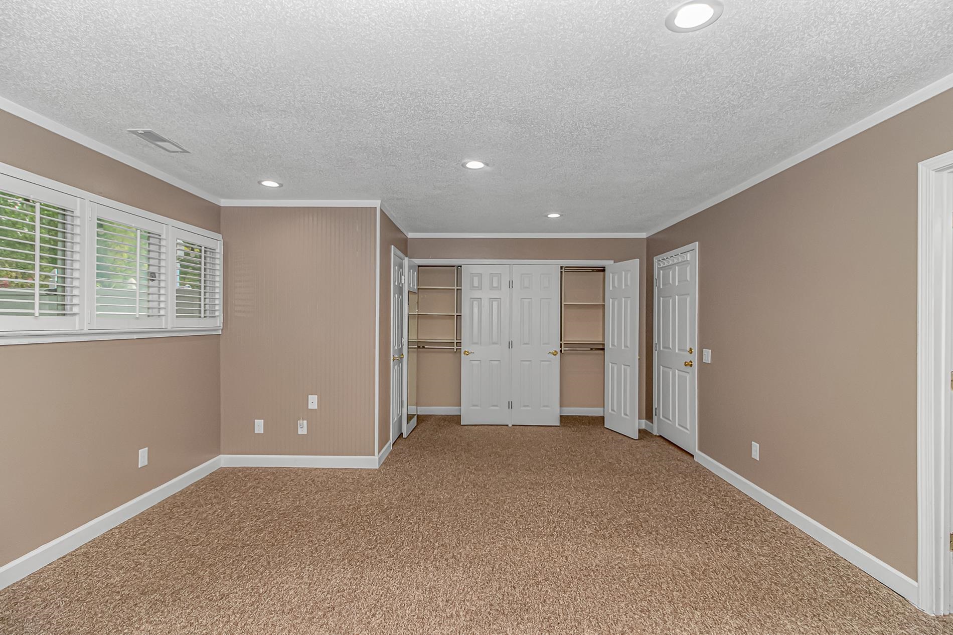 2104 Adams Circle Property Photo 49