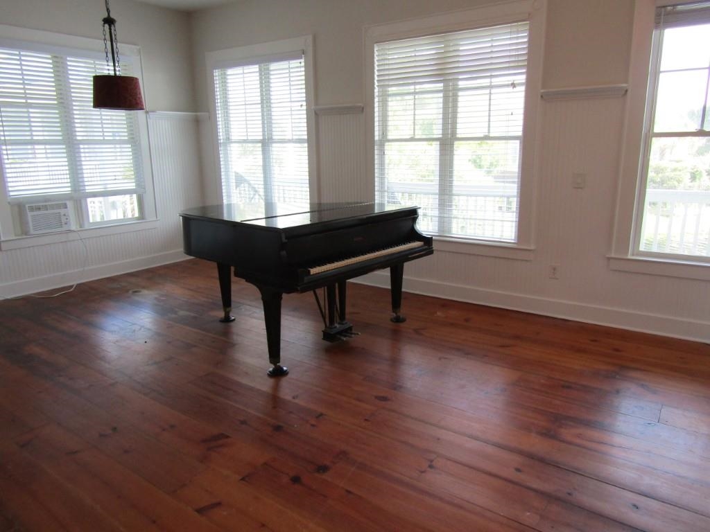 703 Tradewind Ct. Property Photo 26