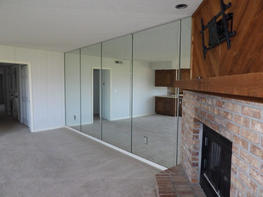 4230 Pinehurst Circle Property Photo 4