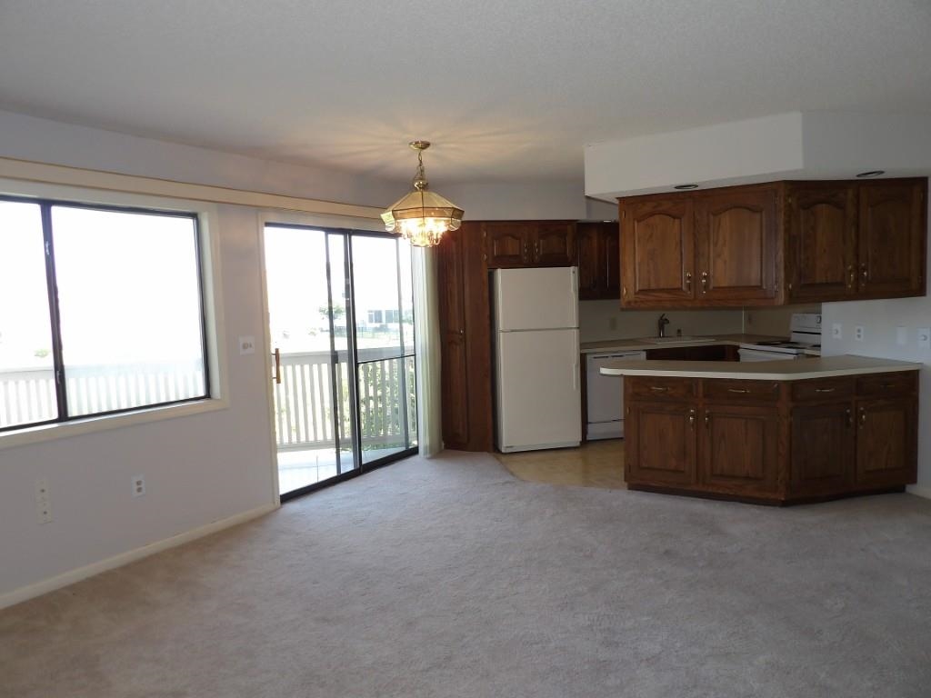 4230 Pinehurst Circle Property Photo 6