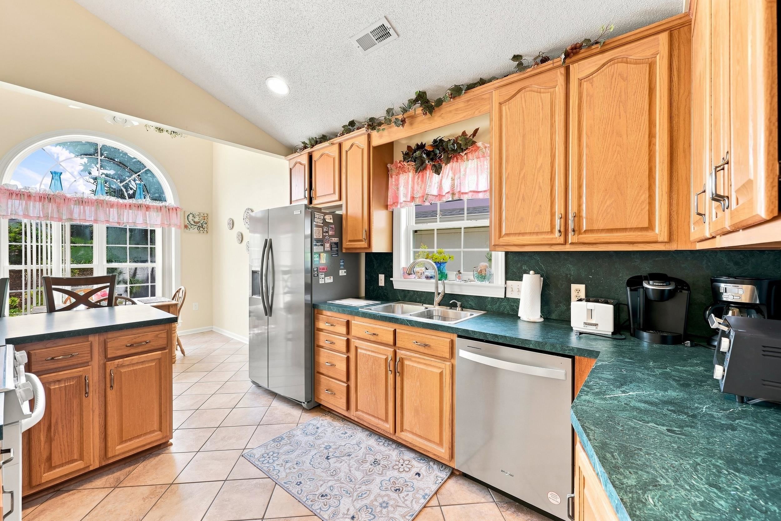 4314 Windy Heights Dr. Property Photo 9