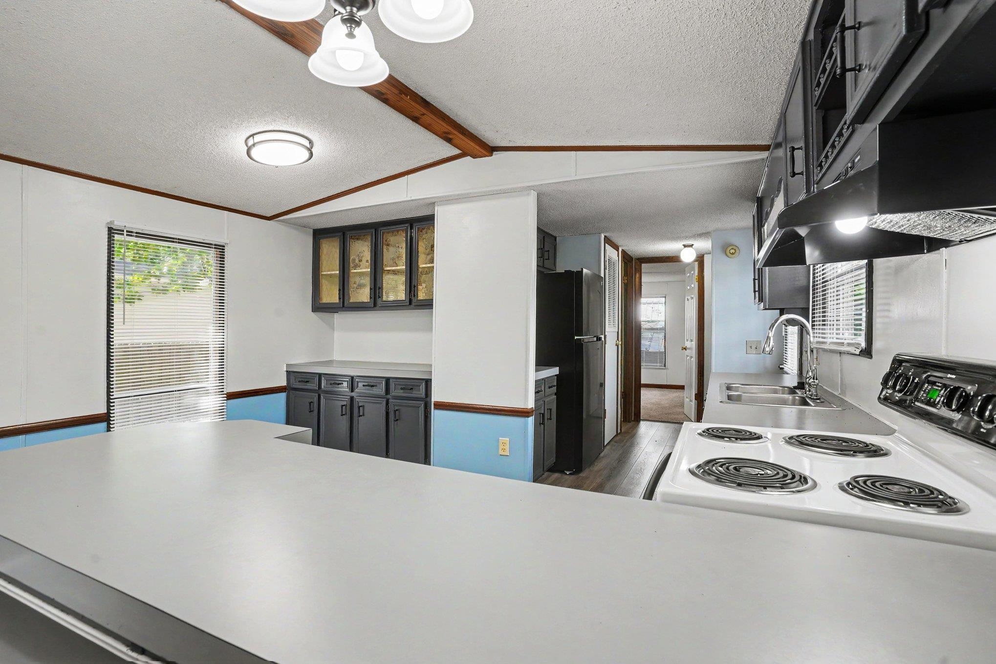 1525 Virgo Ln. Property Photo 6