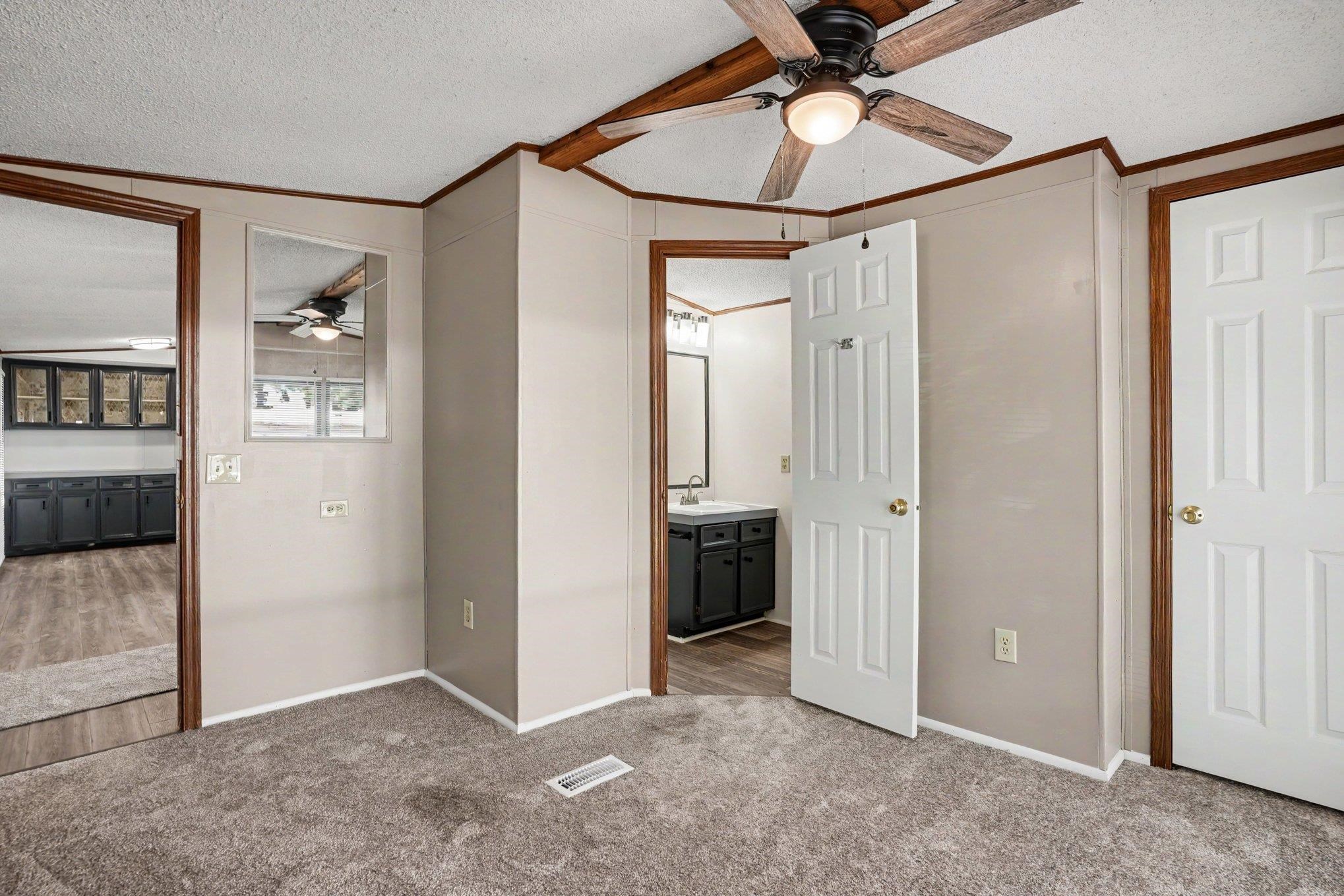 1525 Virgo Ln. Property Photo 10