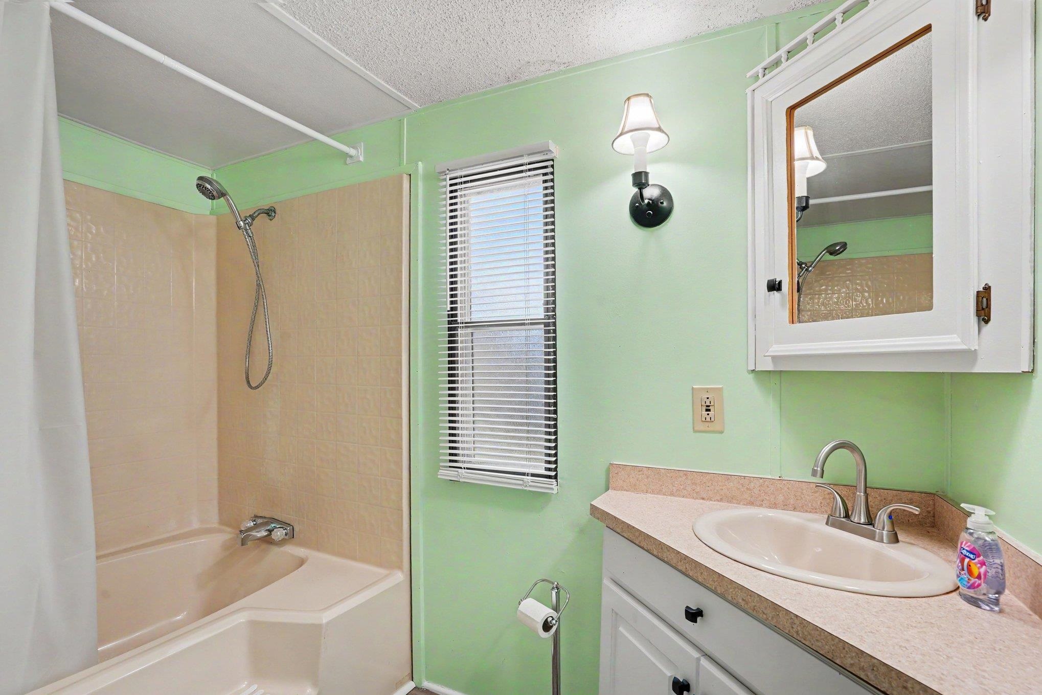 1525 Virgo Ln. Property Photo 14