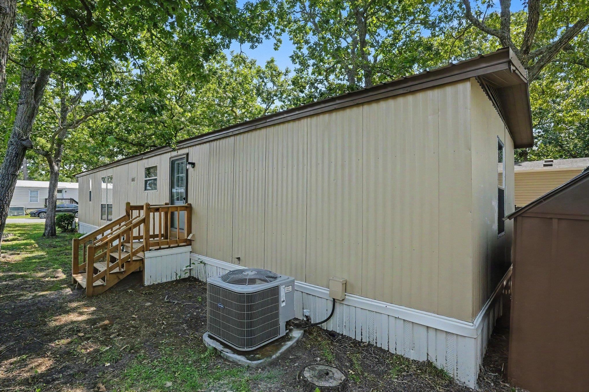 1525 Virgo Ln. Property Photo 18