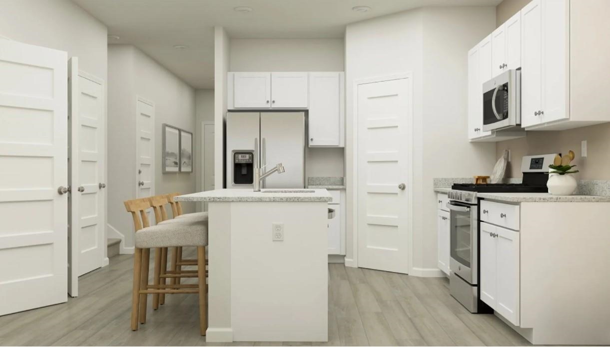 1007 Golden Rule Ct Property Photo 3