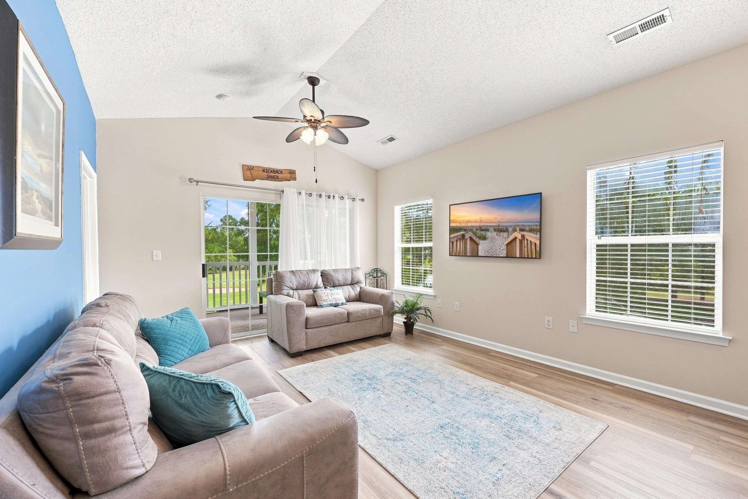 246 Sun Colony Blvd. Property Photo 5