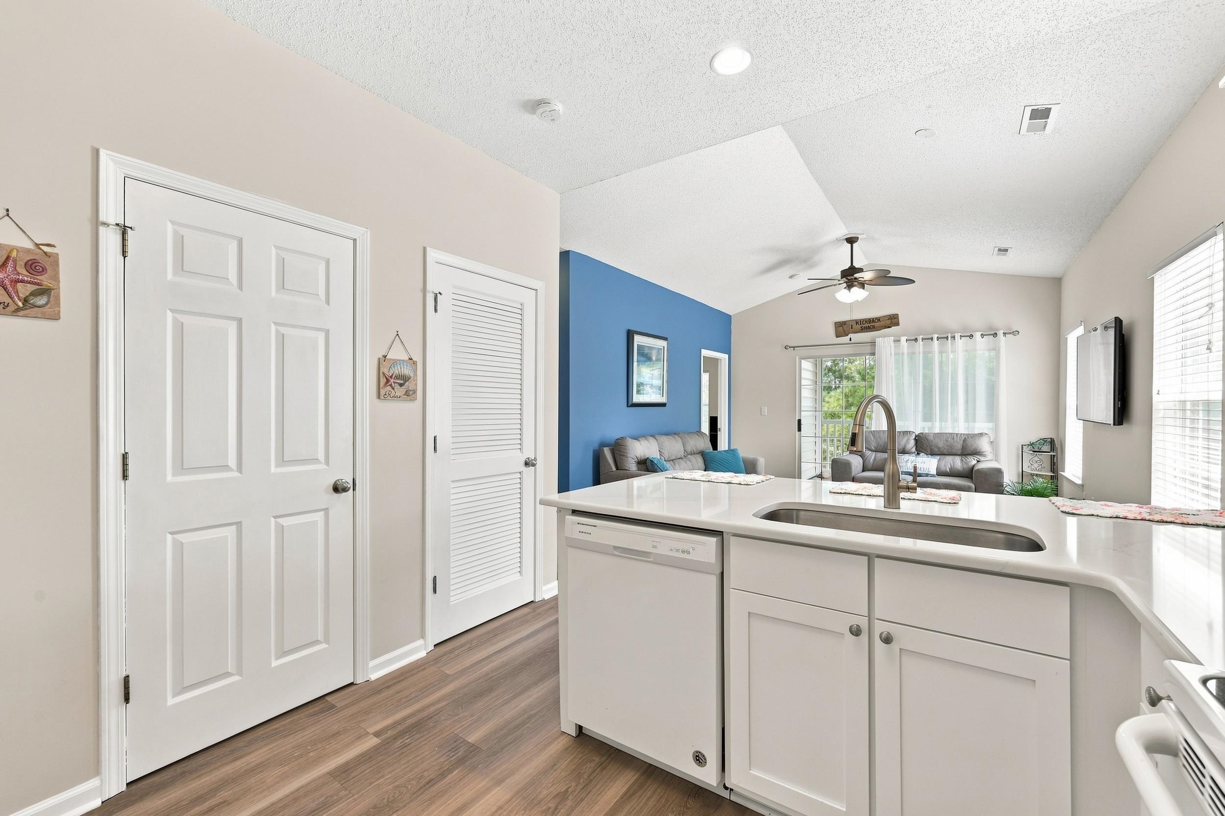 246 Sun Colony Blvd. Property Photo 9