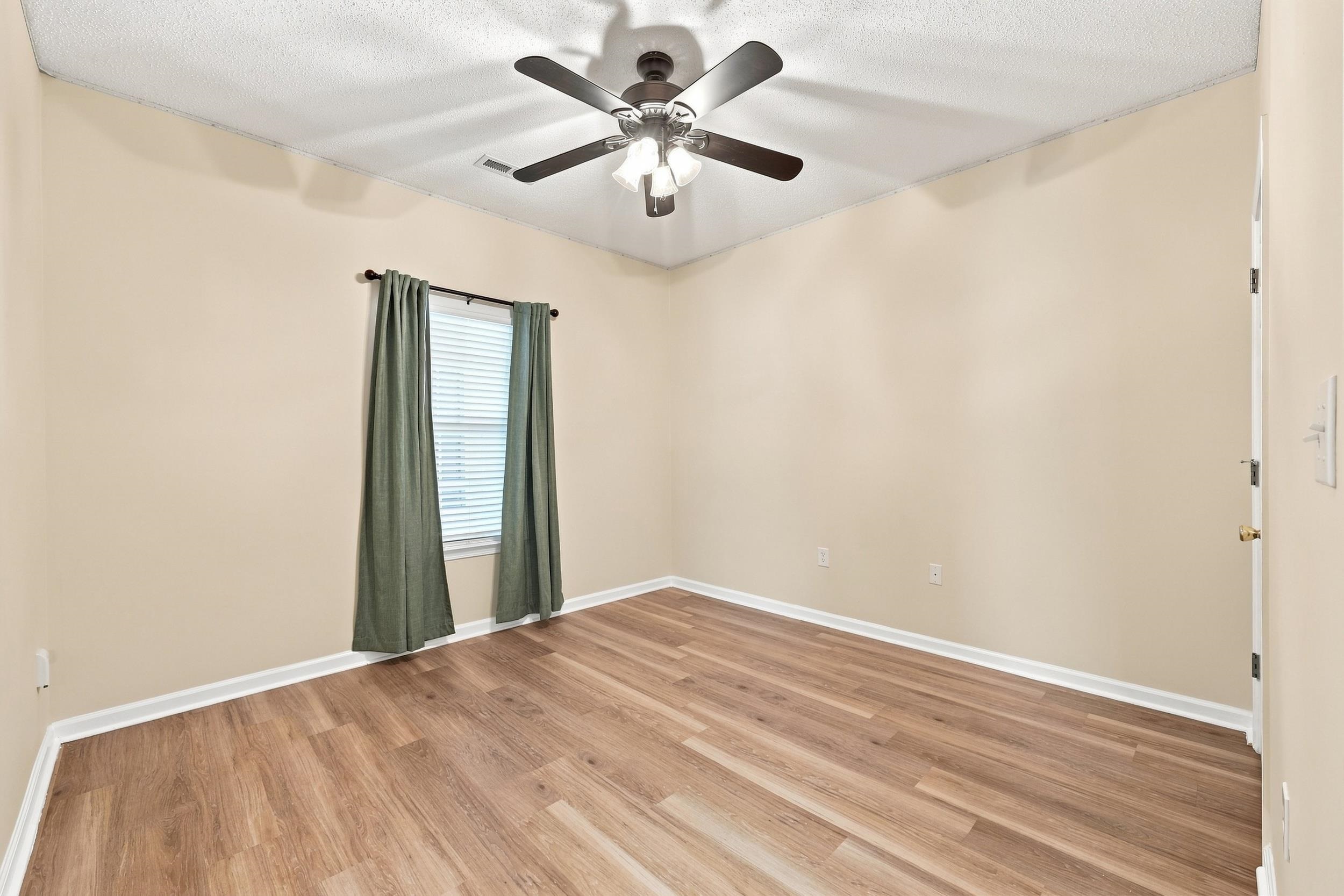 246 Sun Colony Blvd. Property Photo 13