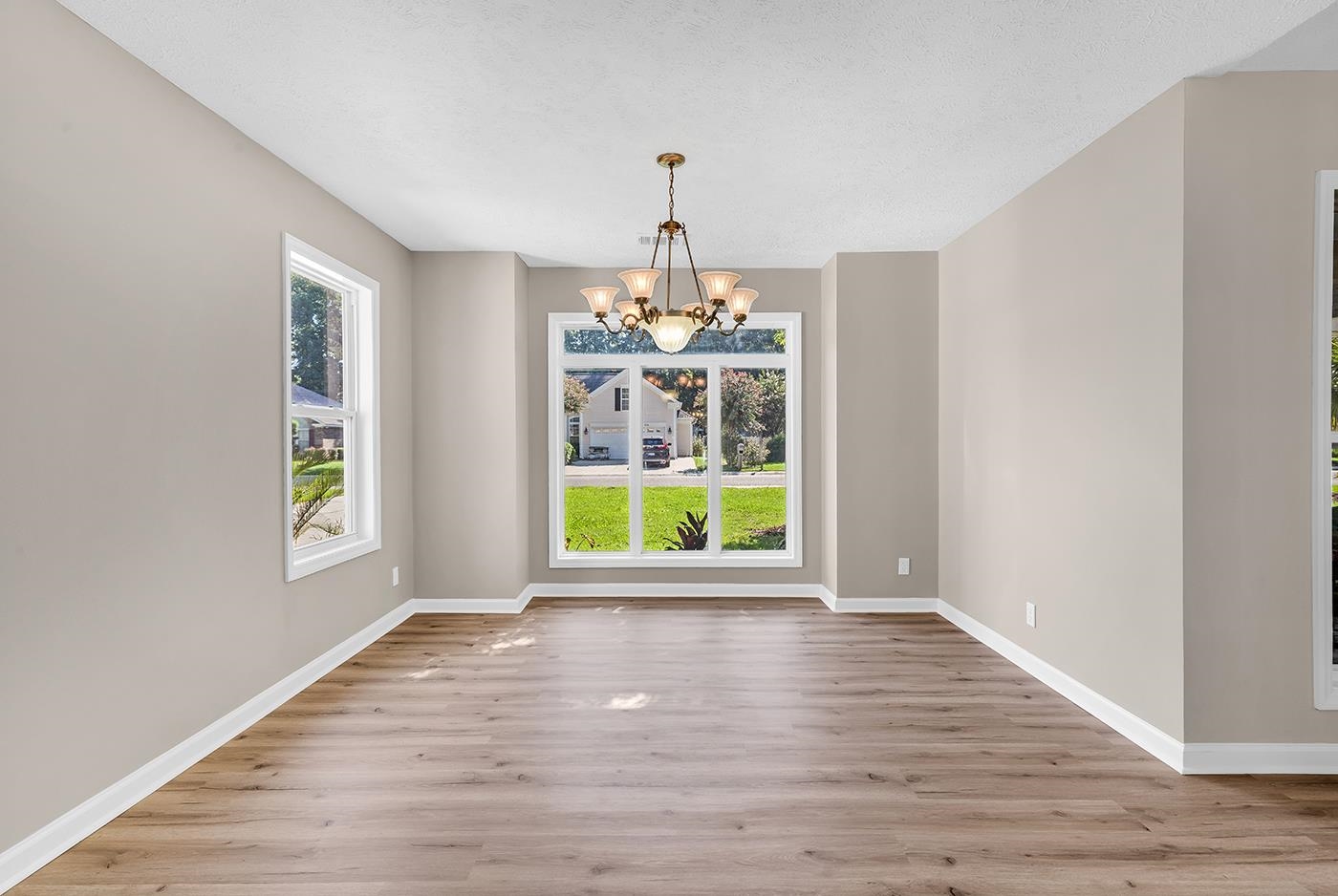 113 Ashton Circle Property Photo 10