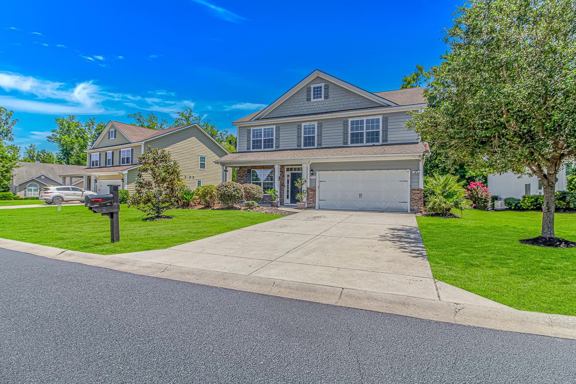 505 Oak Pond Ct. Property Photo 3