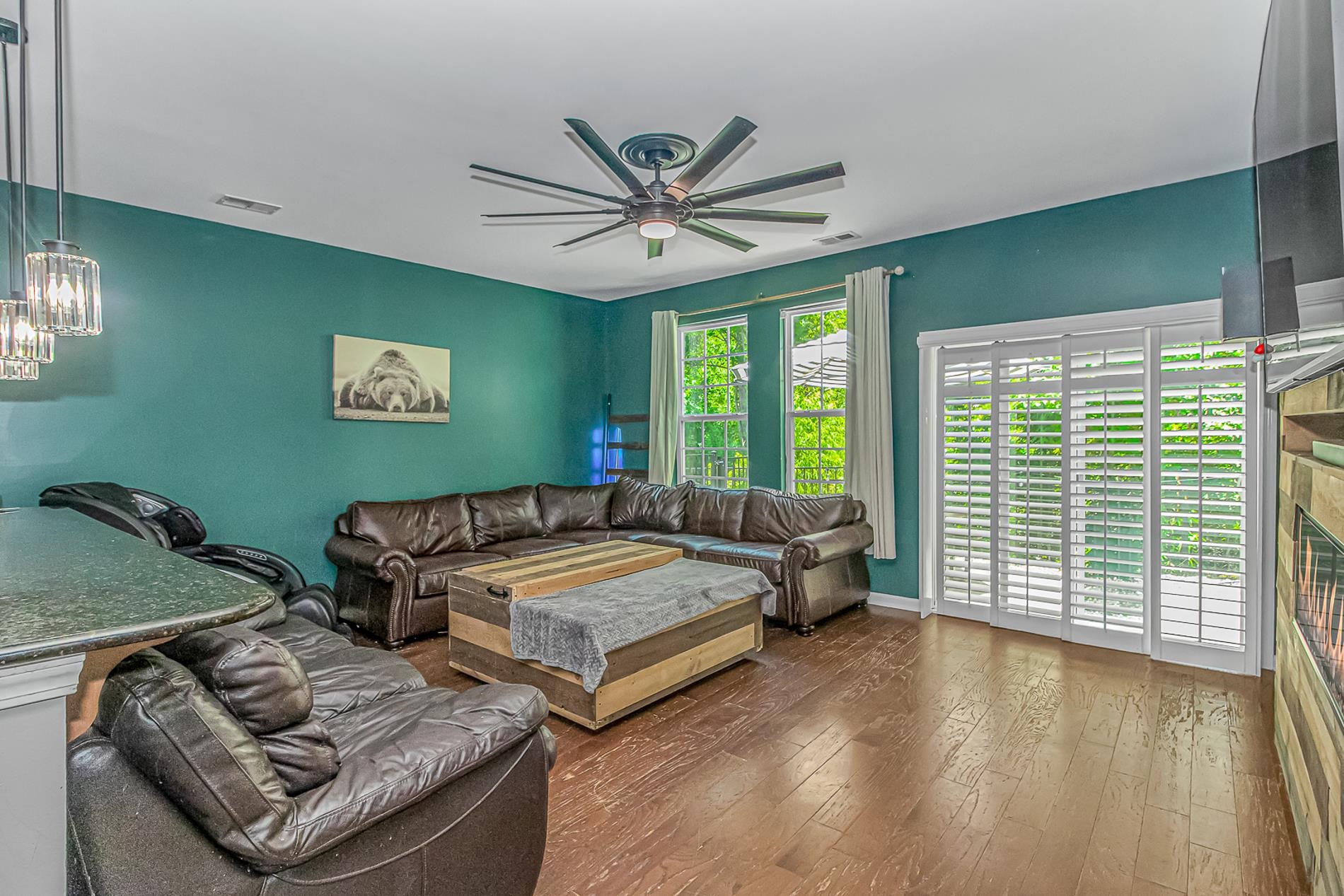 505 Oak Pond Ct. Property Photo 10