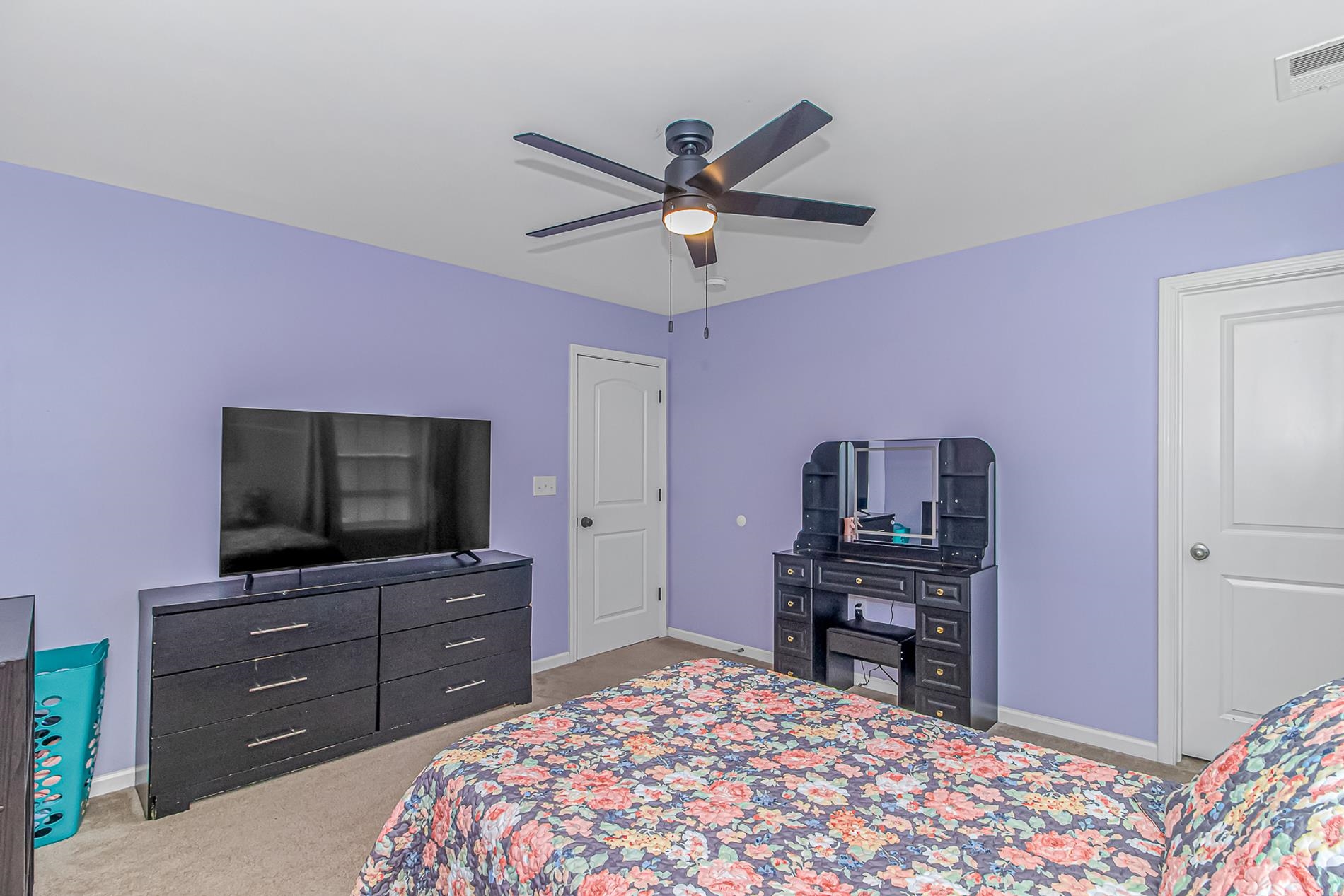 505 Oak Pond Ct. Property Photo 23