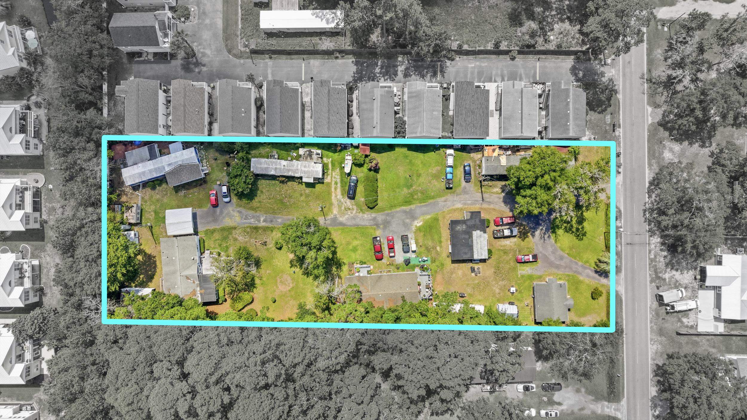 572 Schooner Ct. Property Photo 3