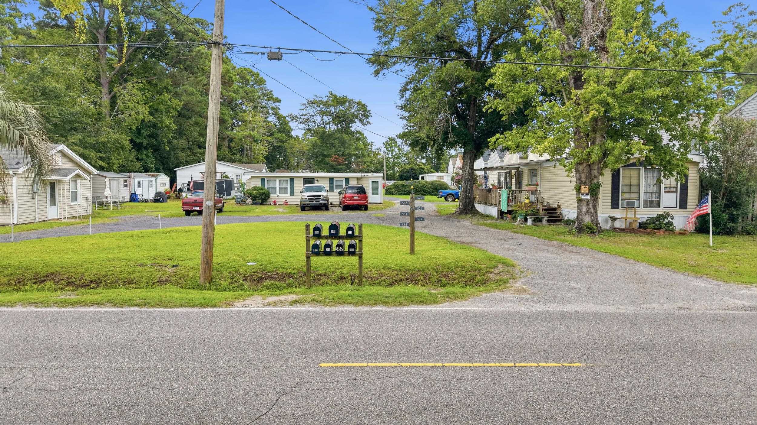 572 Schooner Ct. Property Photo 8