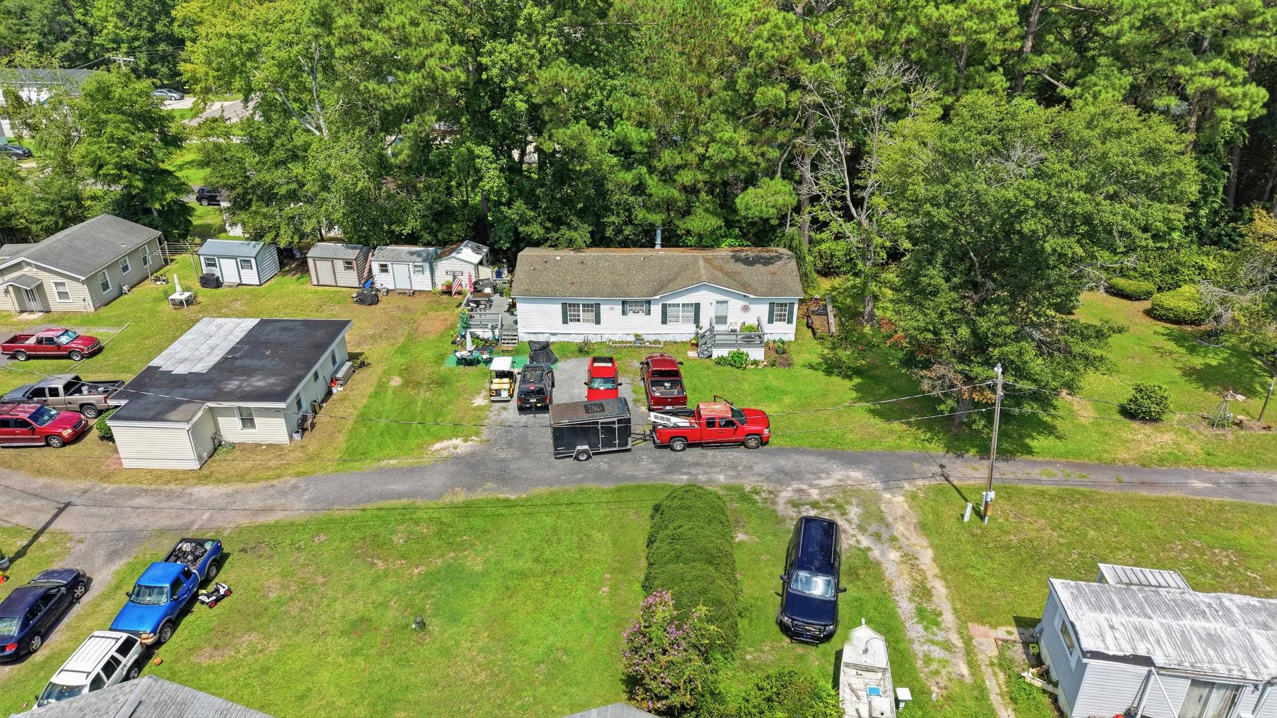 572 Schooner Ct. Property Photo 9