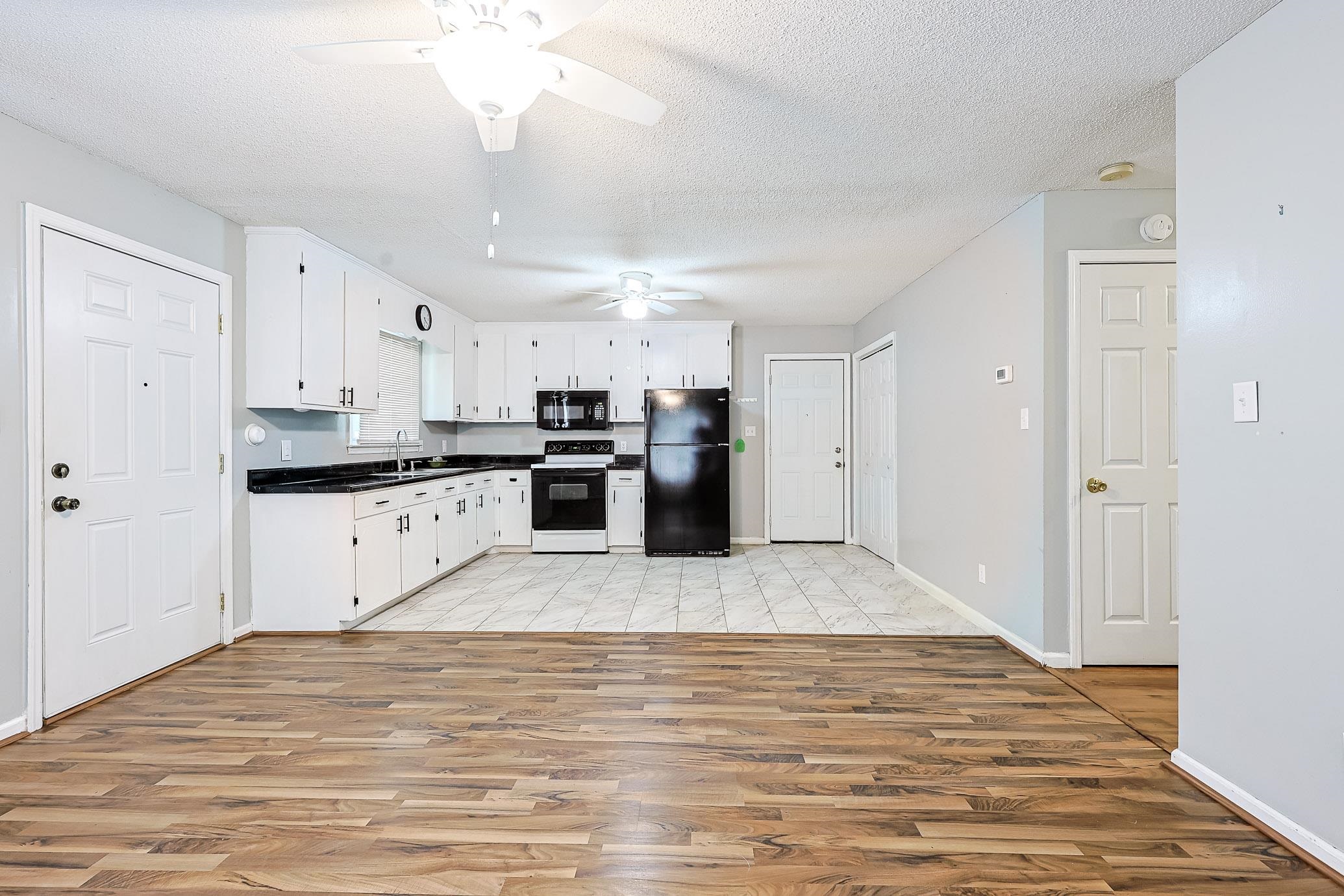 104 S Eaddy St. Property Photo 3