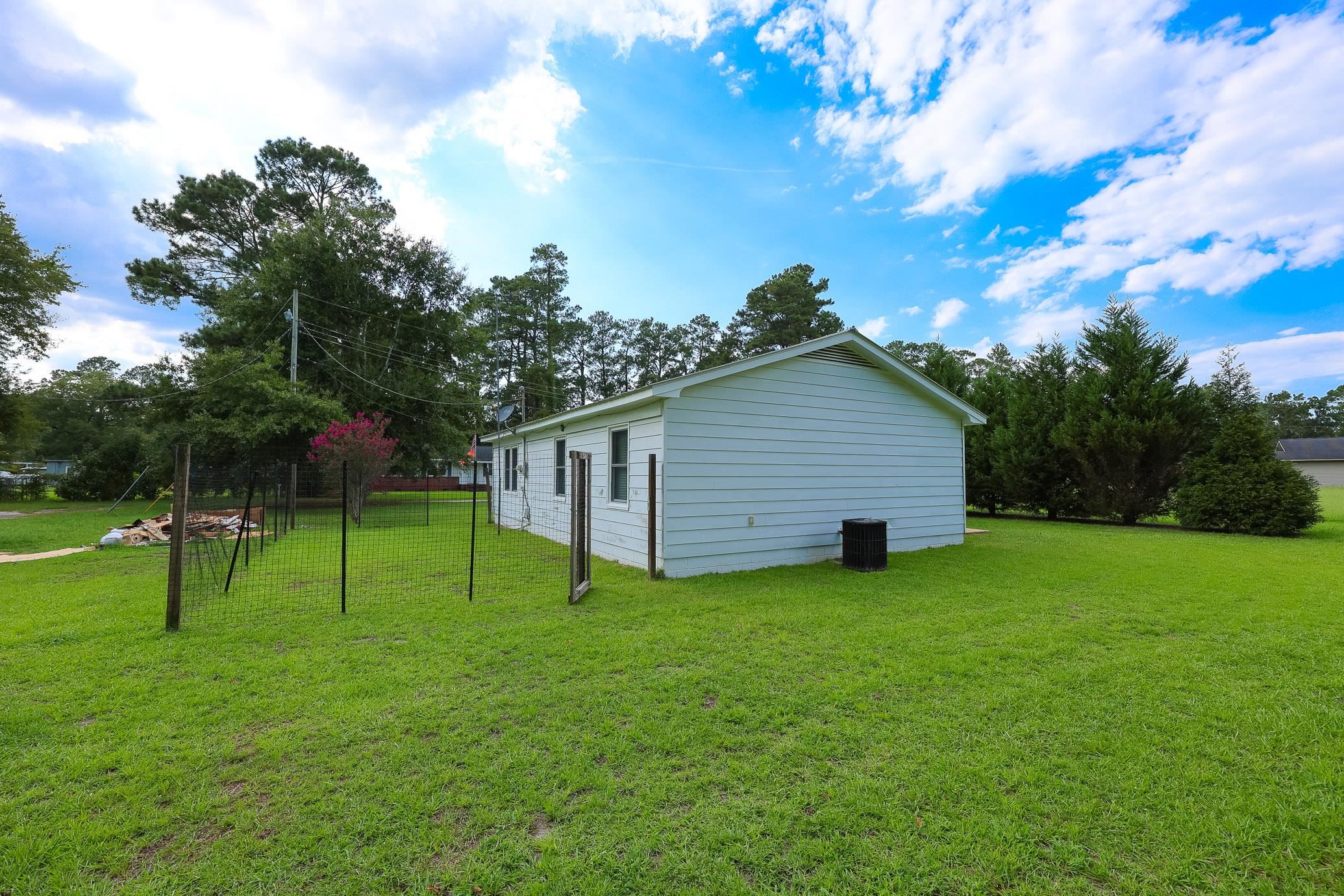 104 S Eaddy St. Property Photo 17