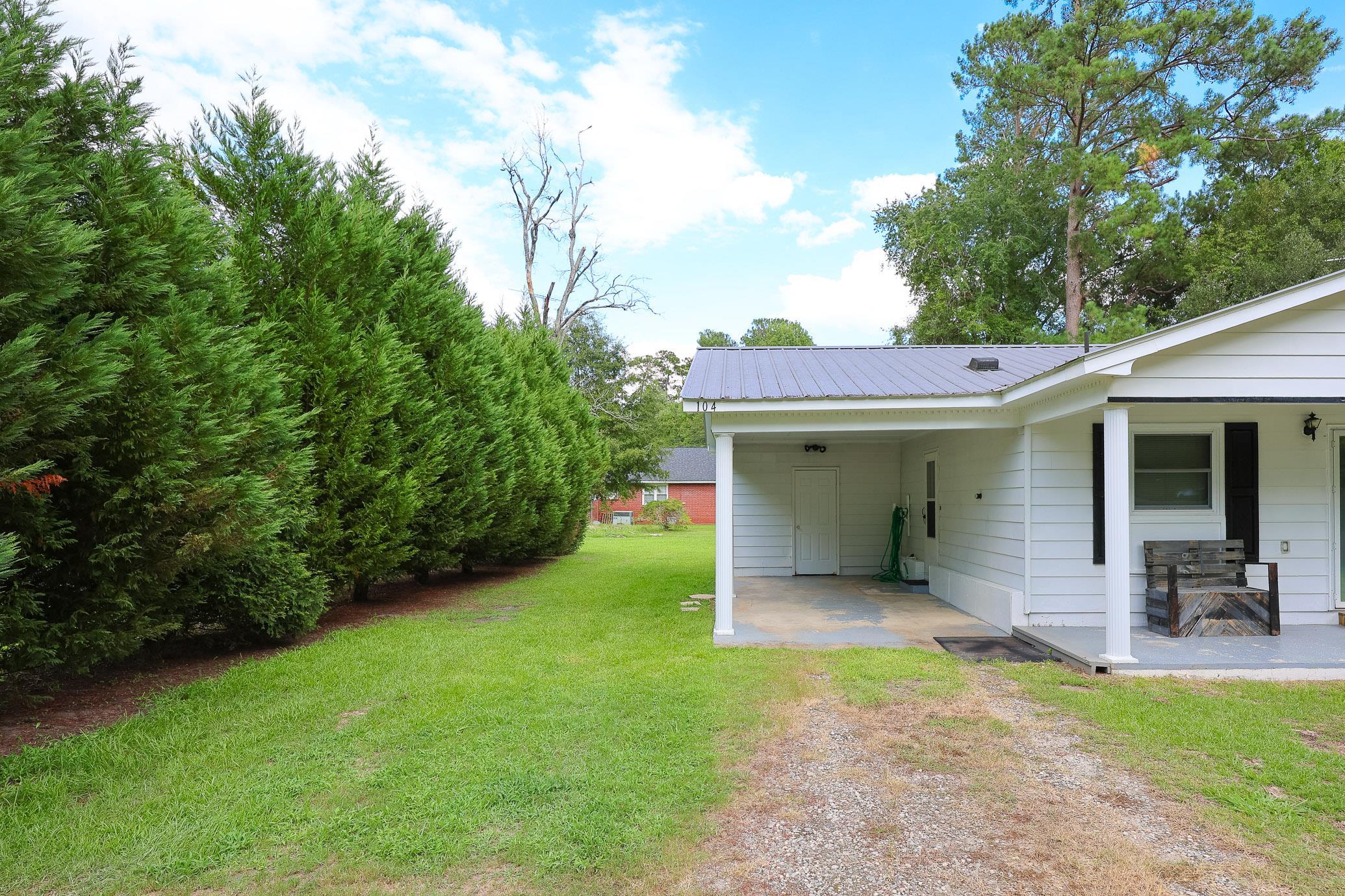 104 S Eaddy St. Property Photo 19