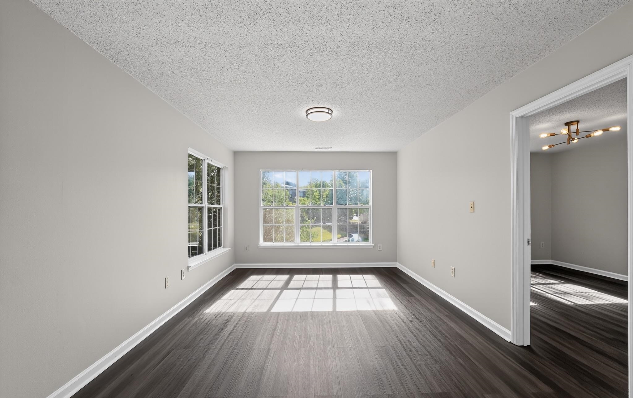 4246 Villas Dr. Property Photo 16