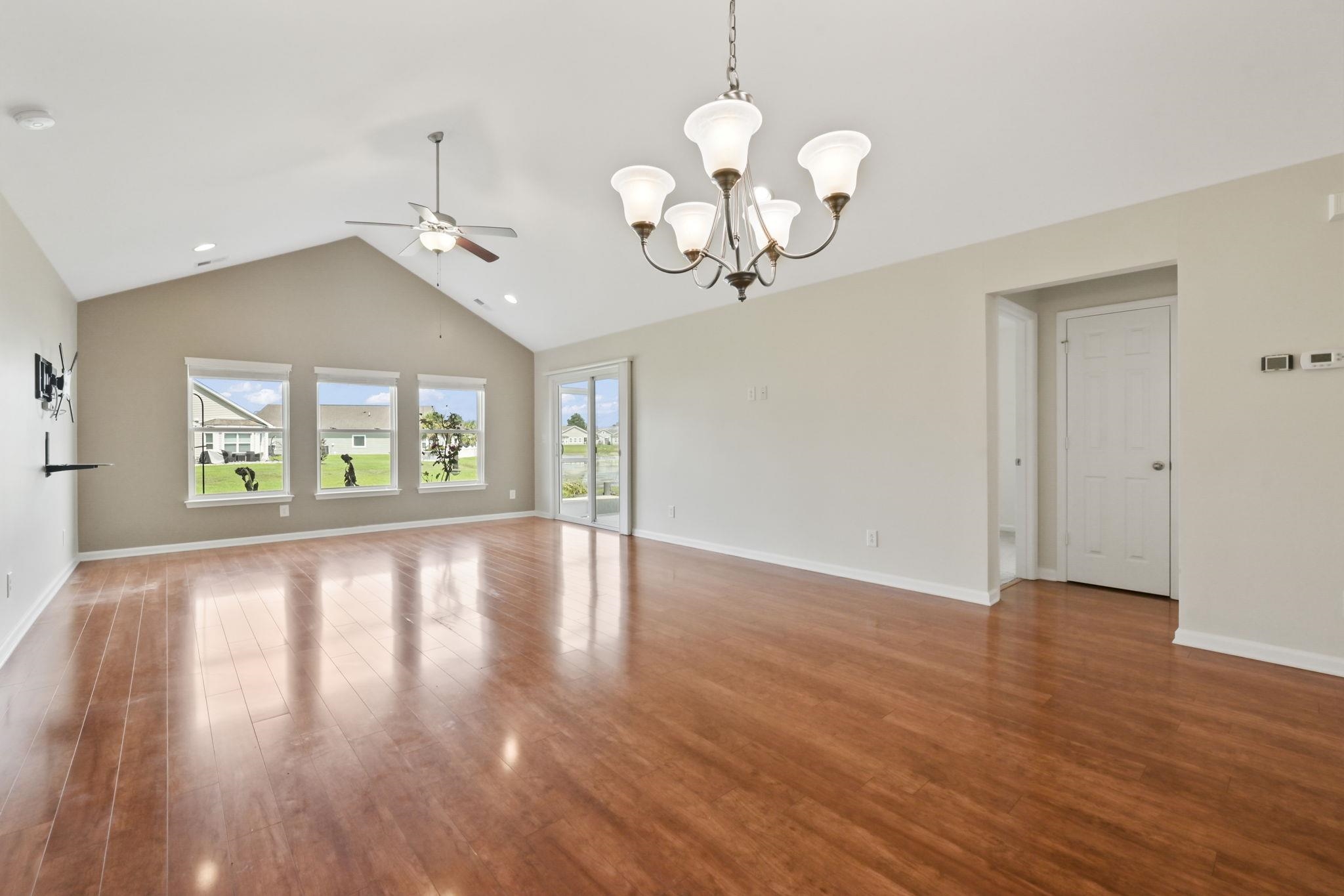1446 Registry Dr. Property Photo 3