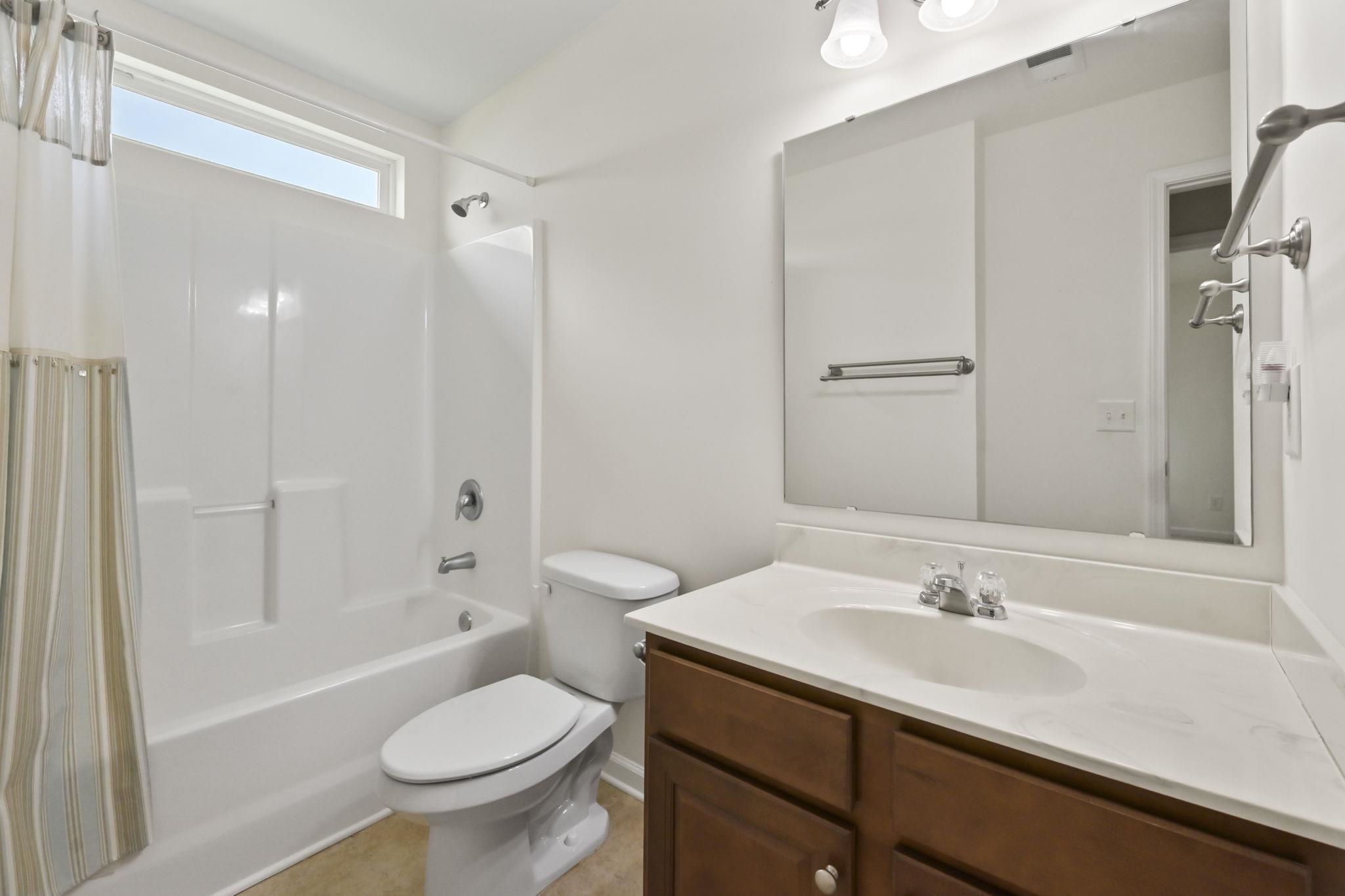 1446 Registry Dr. Property Photo 20