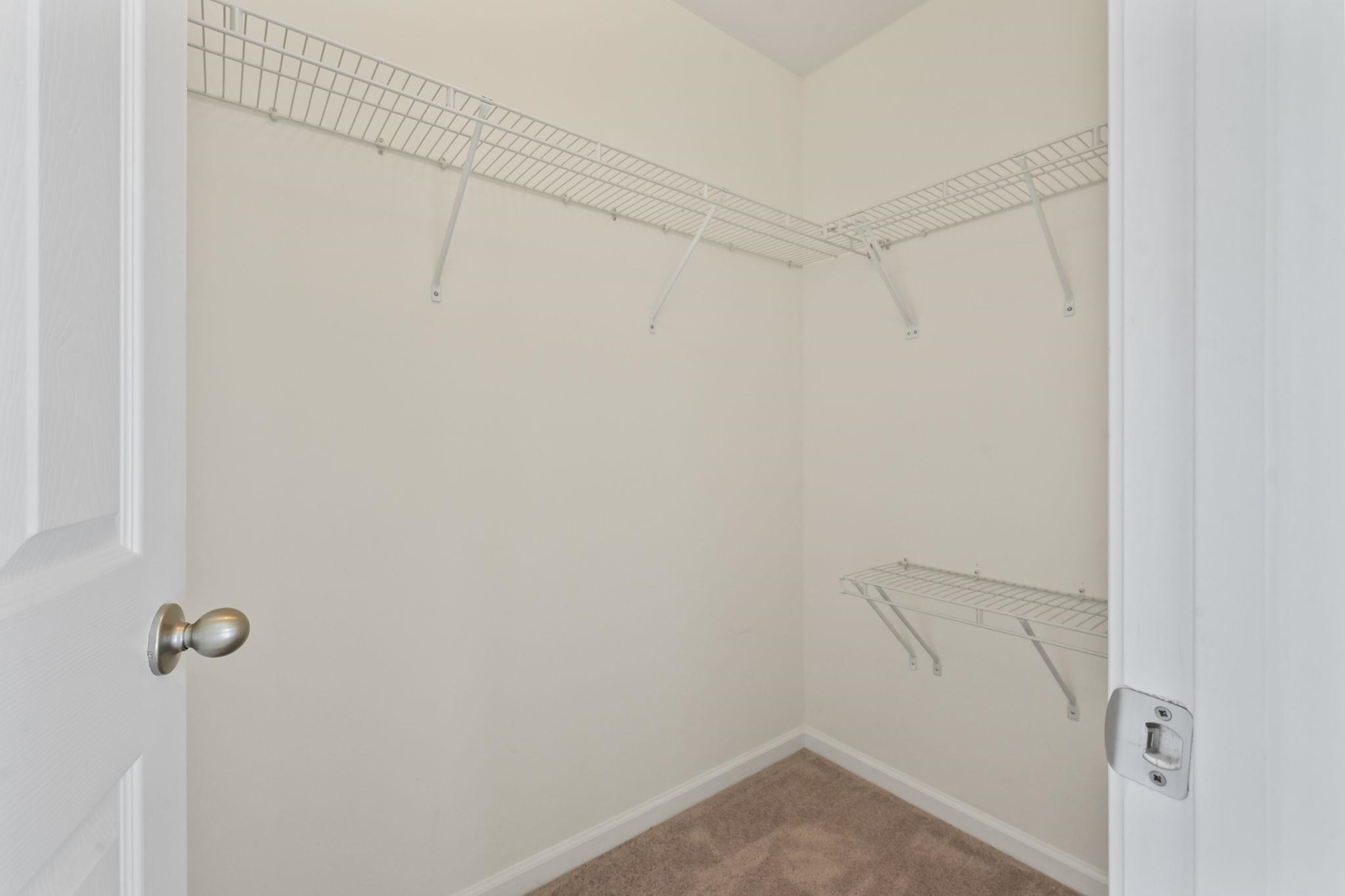 1446 Registry Dr. Property Photo 29