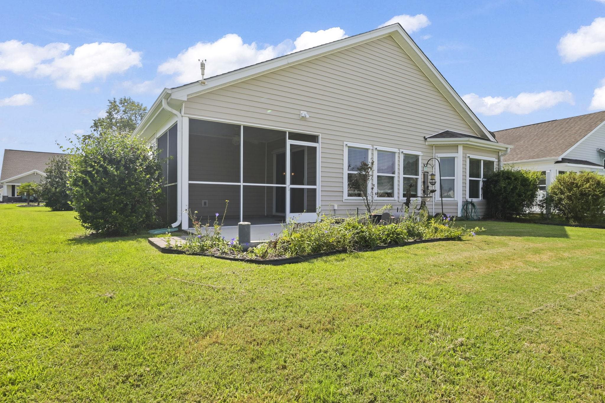 1446 Registry Dr. Property Photo 35