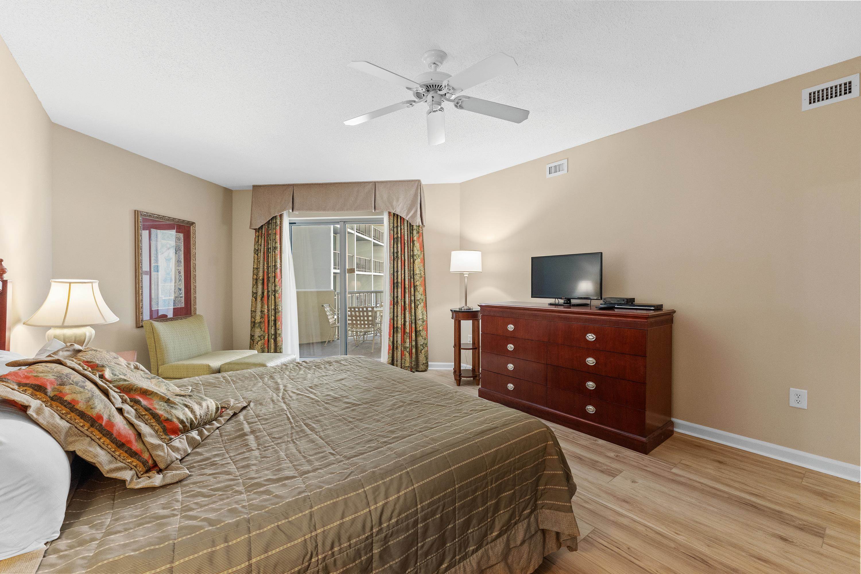 9994 Beach Club Dr. Property Photo 25