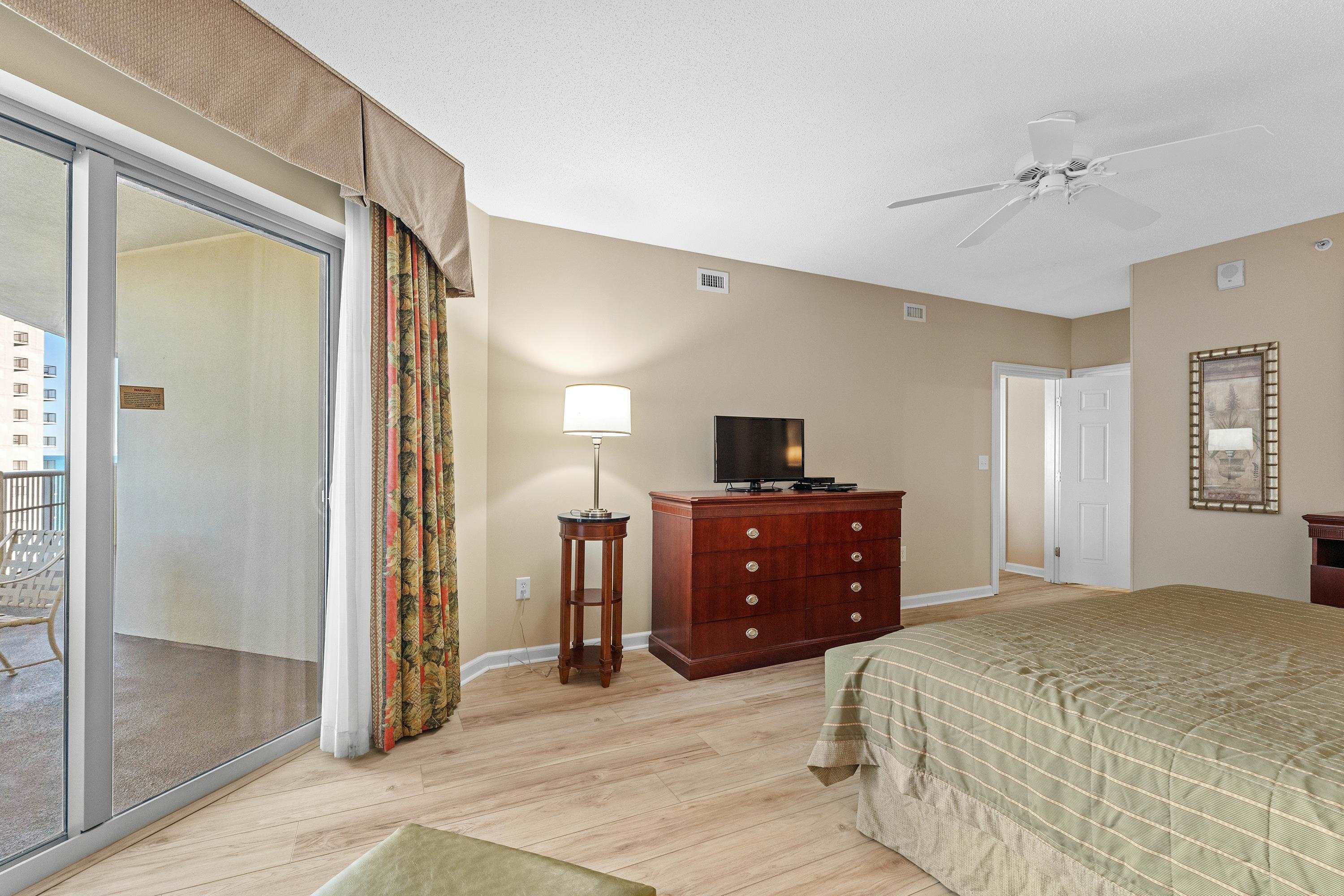 9994 Beach Club Dr. Property Photo 26