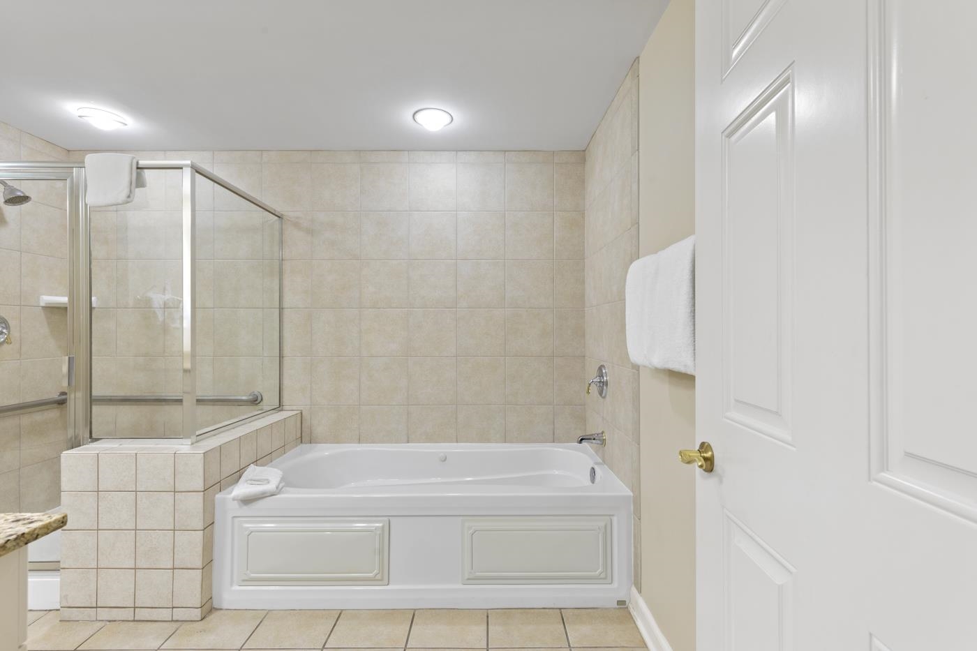 9994 Beach Club Dr. Property Photo 30