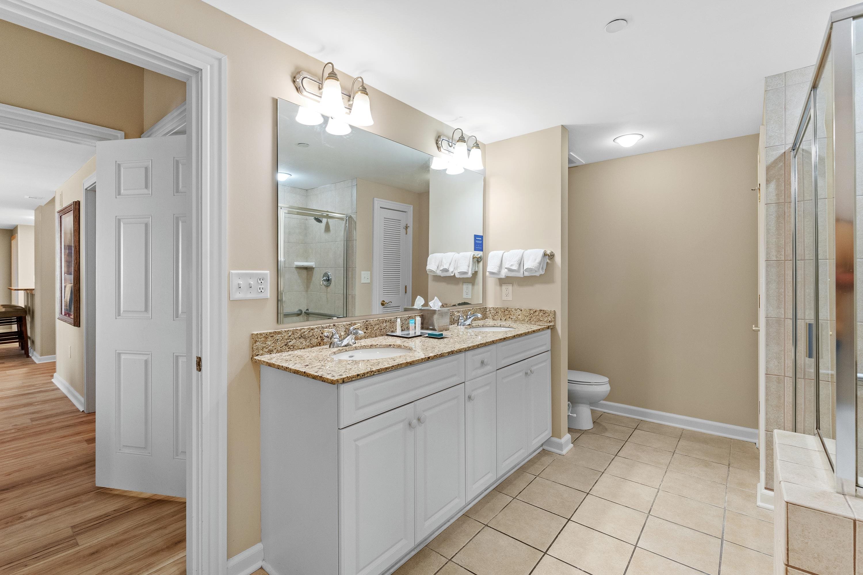9994 Beach Club Dr. Property Photo 33